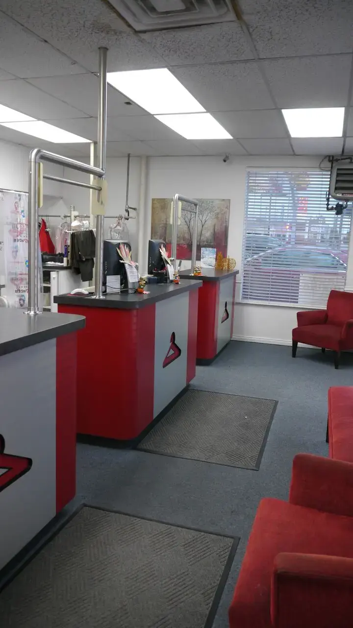 Red Hanger - Millcreek - Image 2