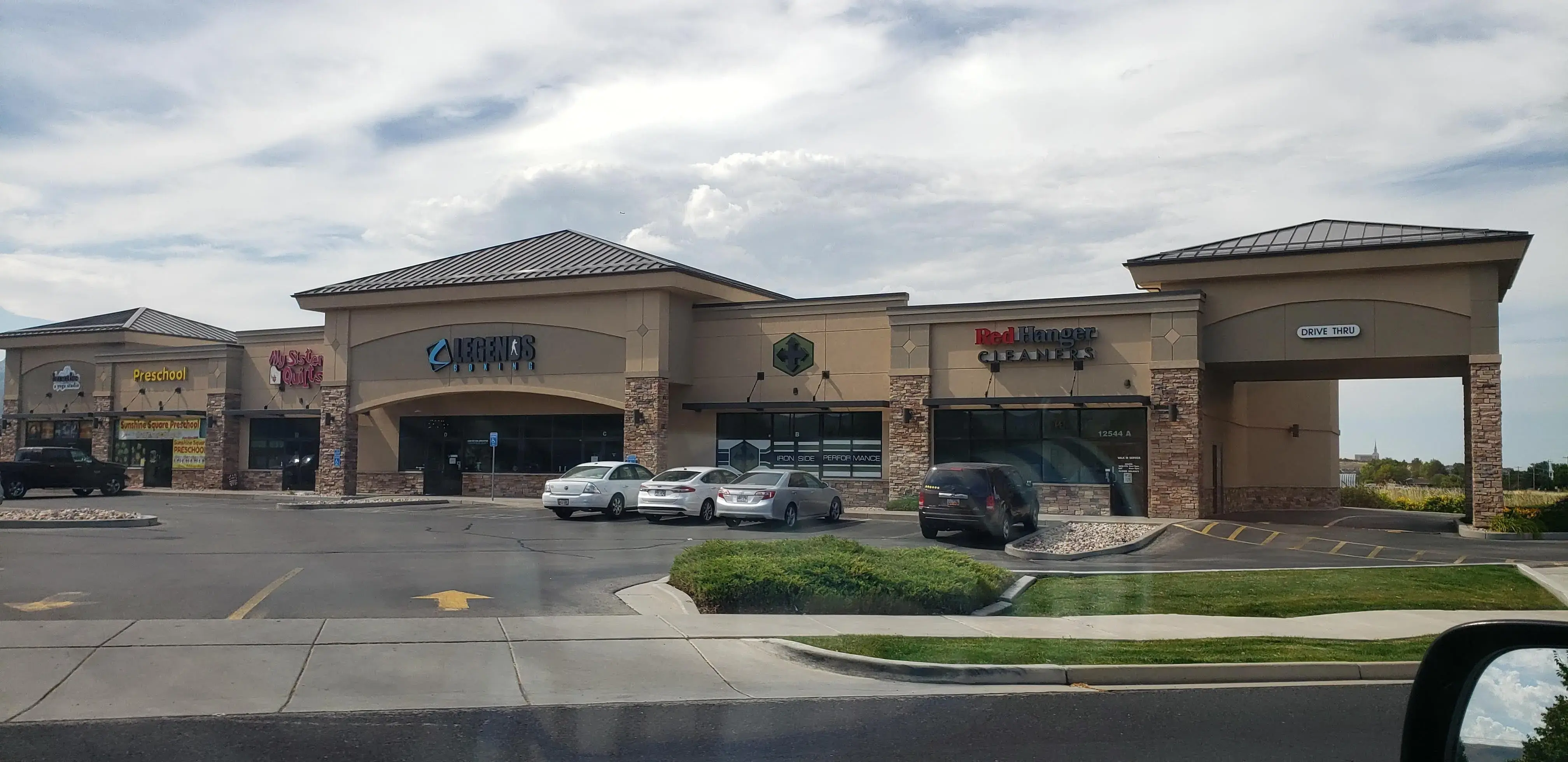 Red Hanger - Riverton - Image 6