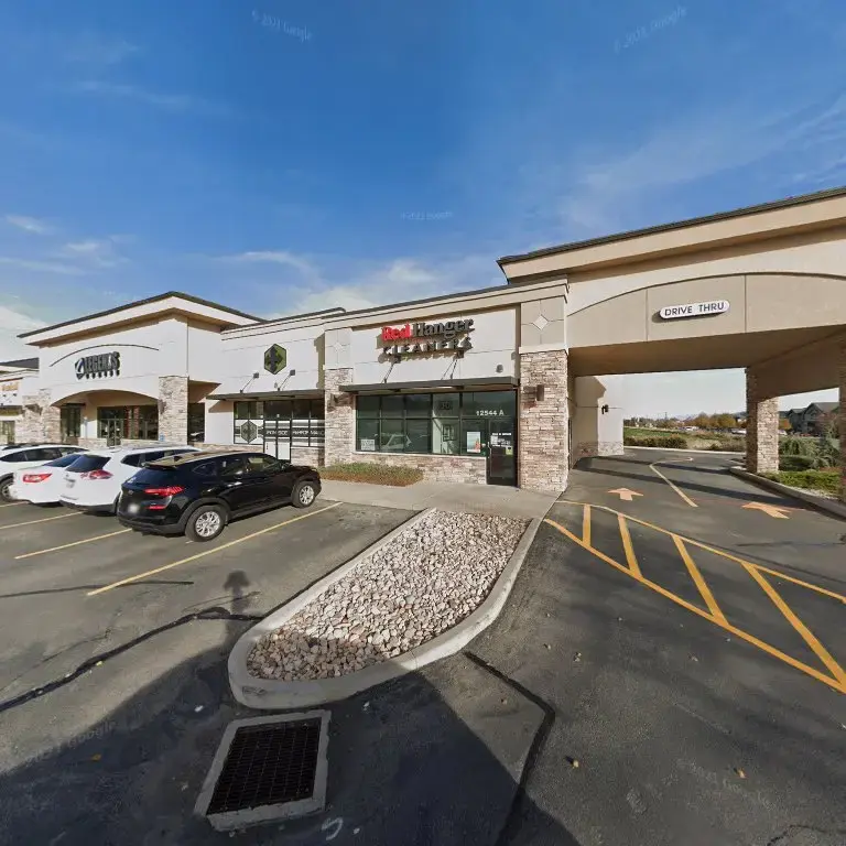 Red Hanger - Riverton - Image 8