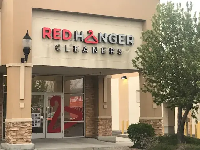 Red Hanger - Saratoga Springs - Image 1