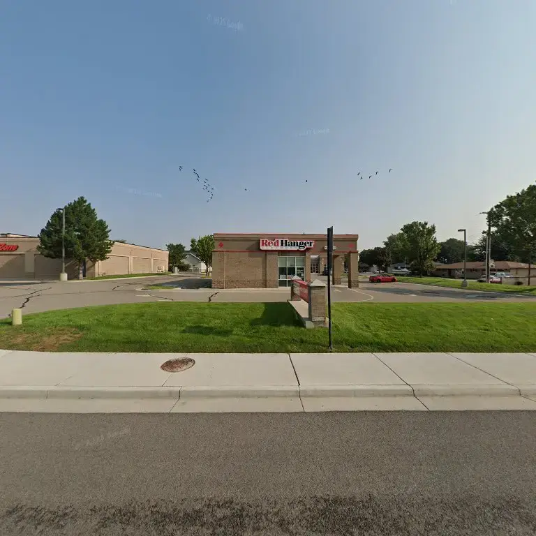 Red Hanger - South Jordan thumbnail 13