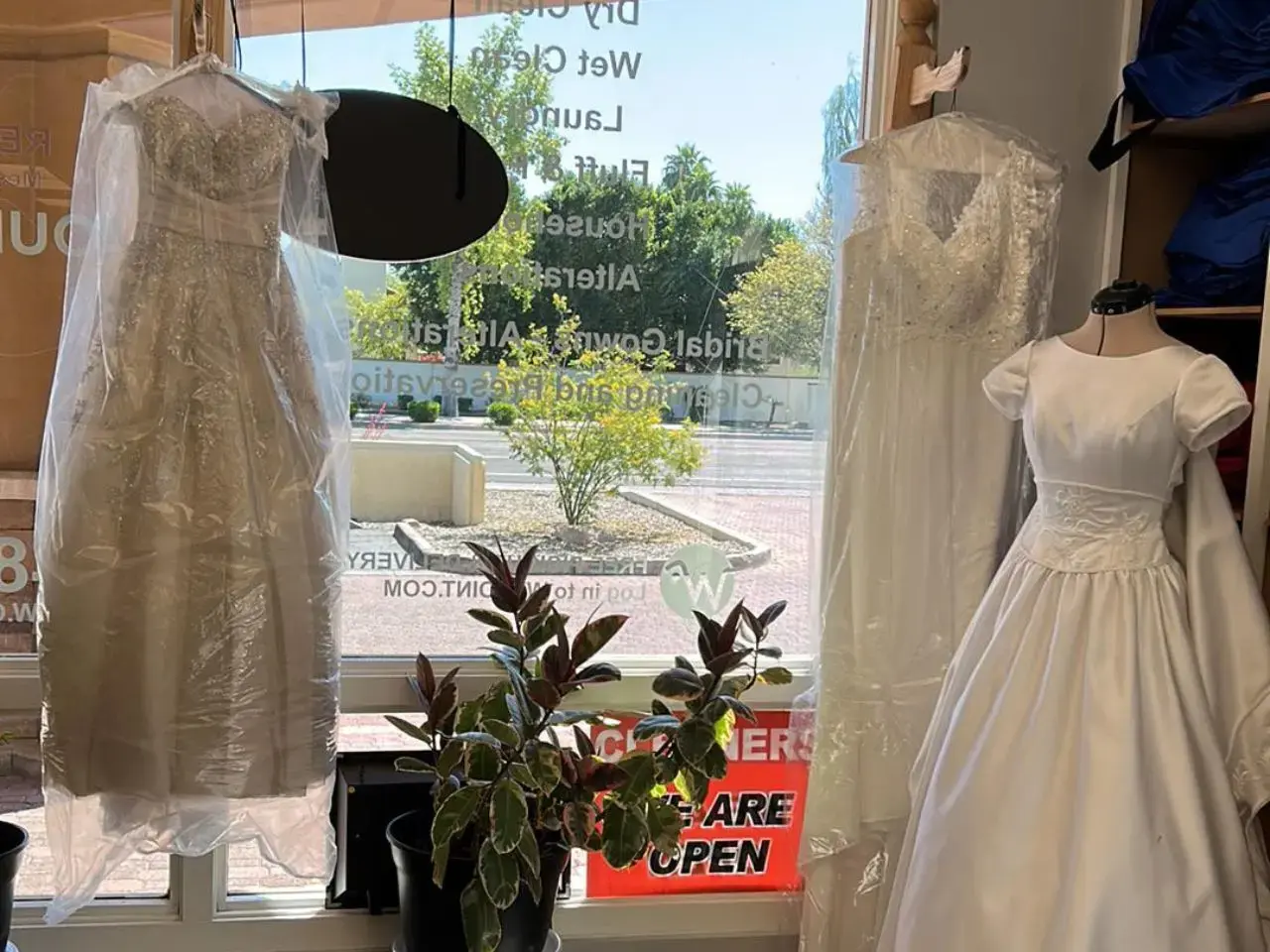 Red Mountain Cleaners - Image 5