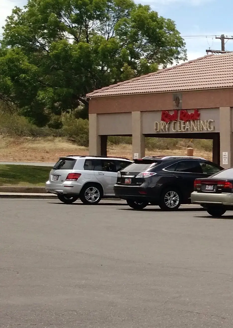 Red Rock Dry Cleaners thumbnail 5