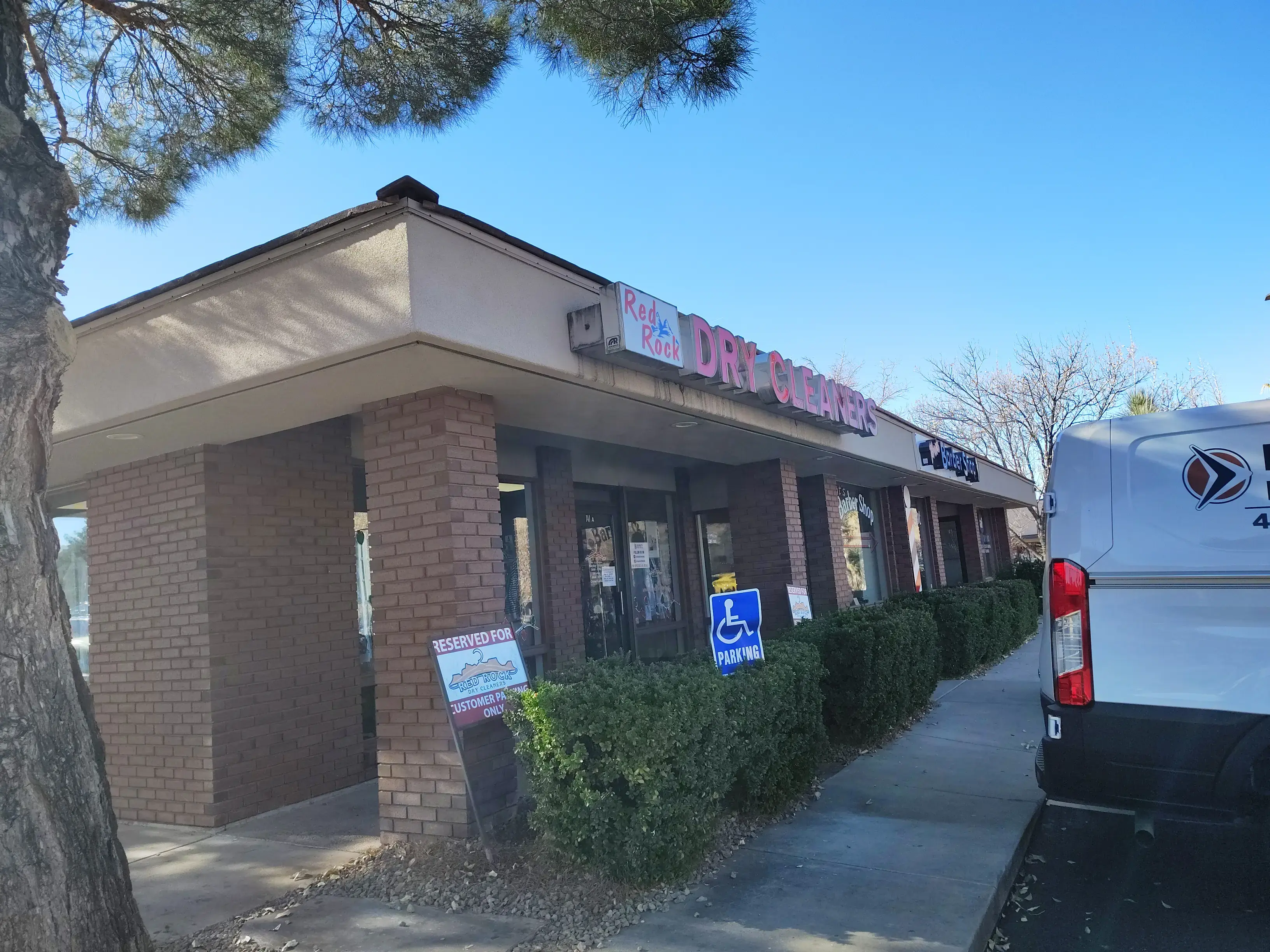 Red Rock Dry Cleaners location