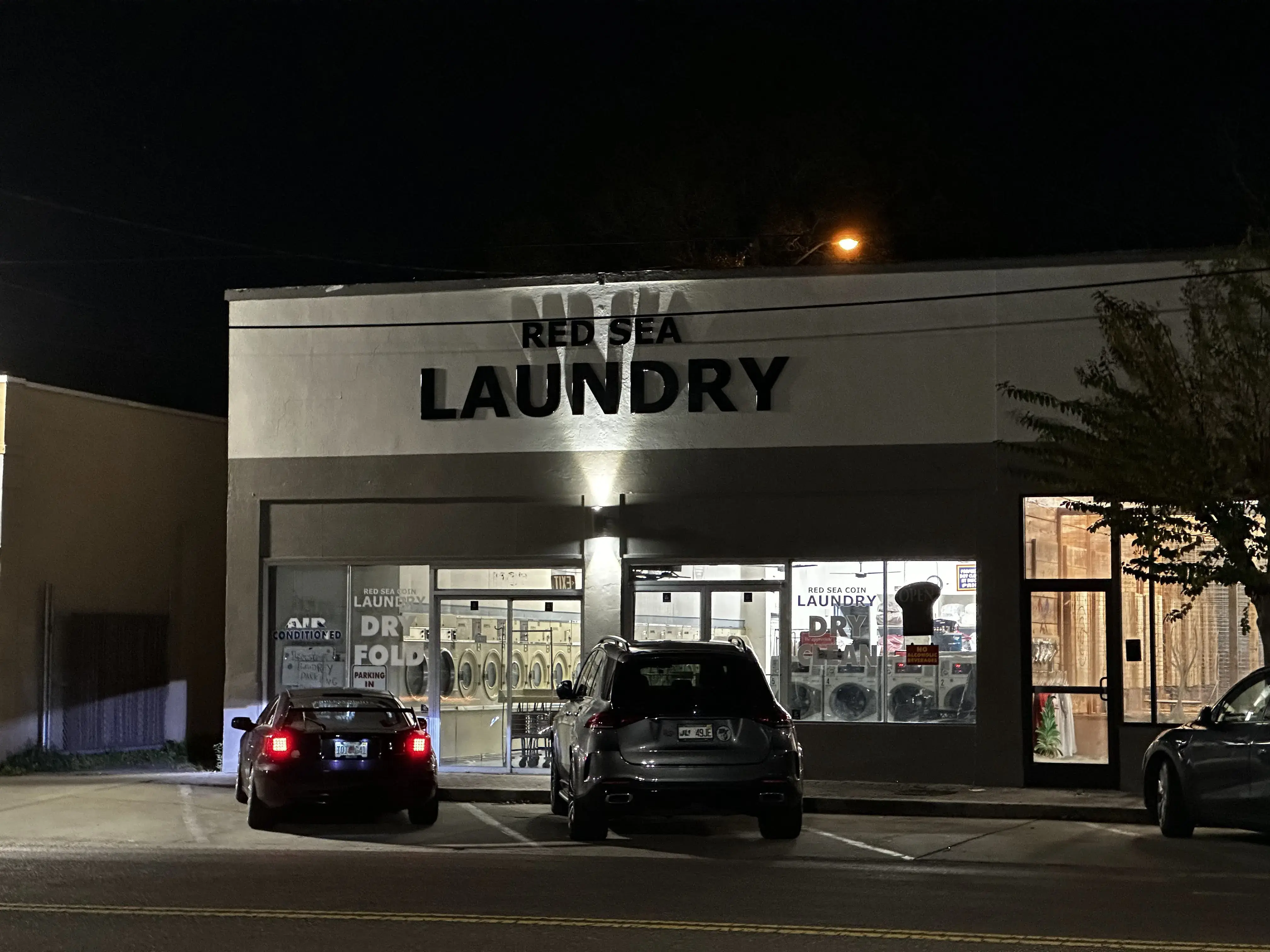 Red Sea Laundry thumbnail 2