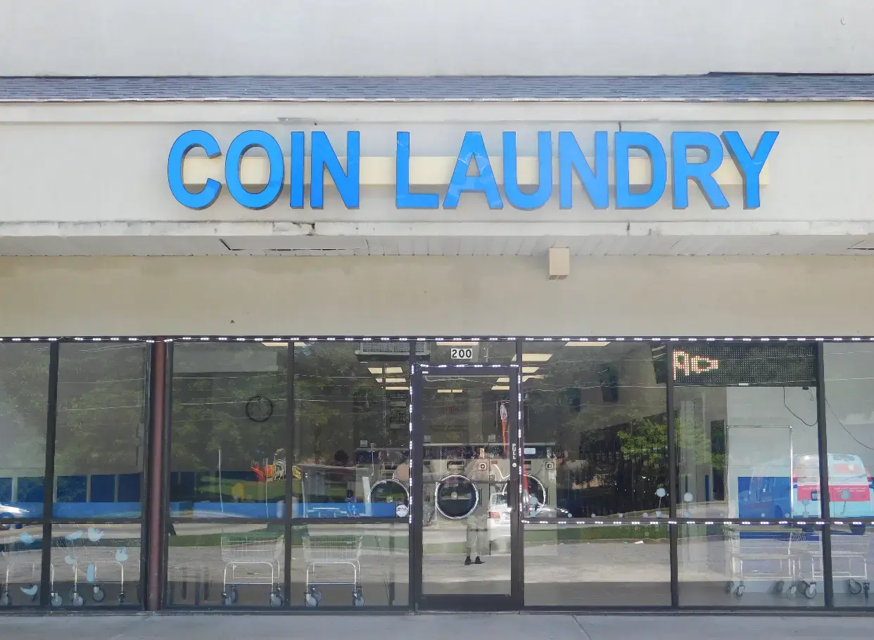 Redan Coin Laundry - Image 4