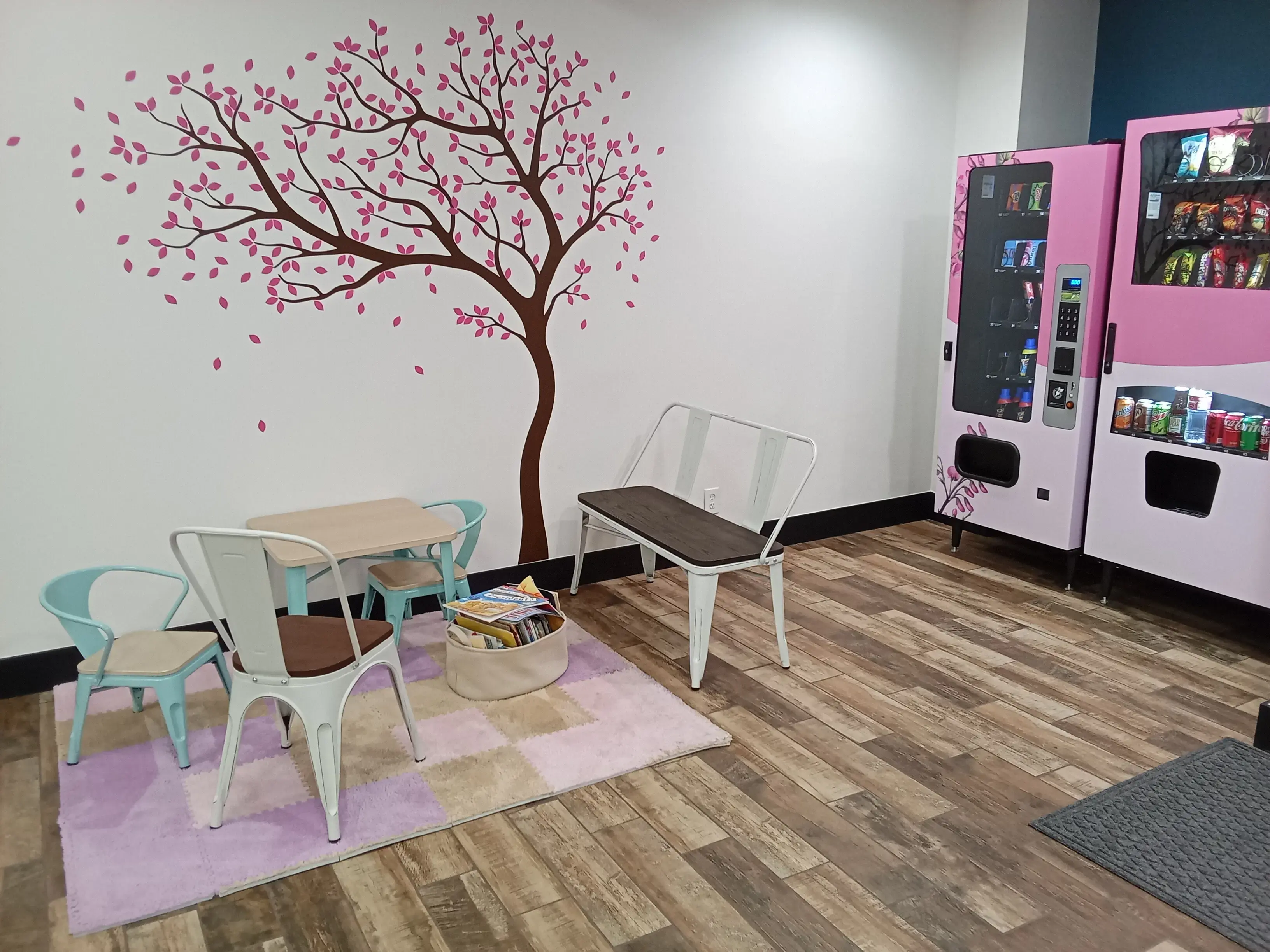 Redbud Laundry Company thumbnail 9