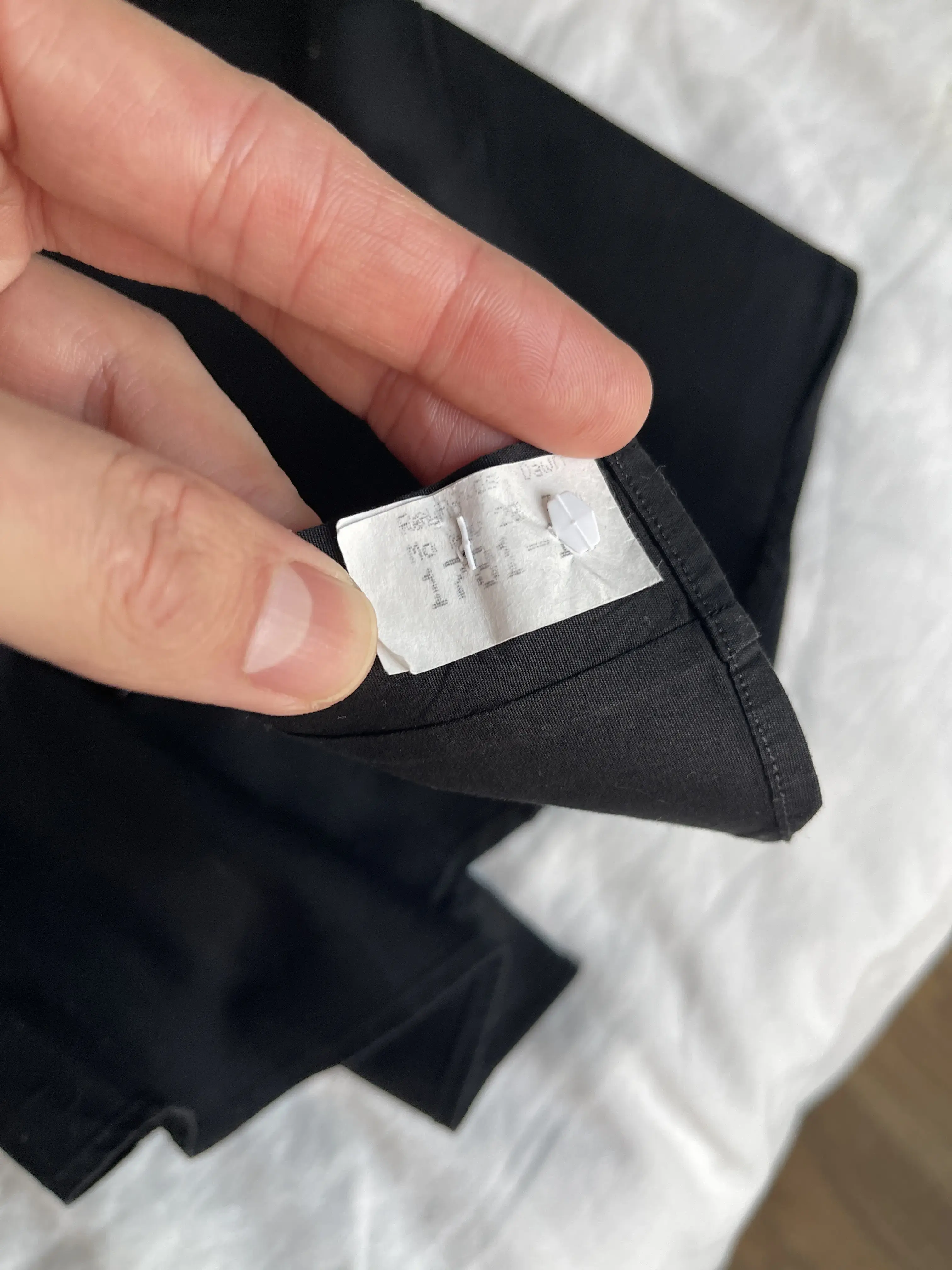 Redi-Quick Dry Cleaners thumbnail 6