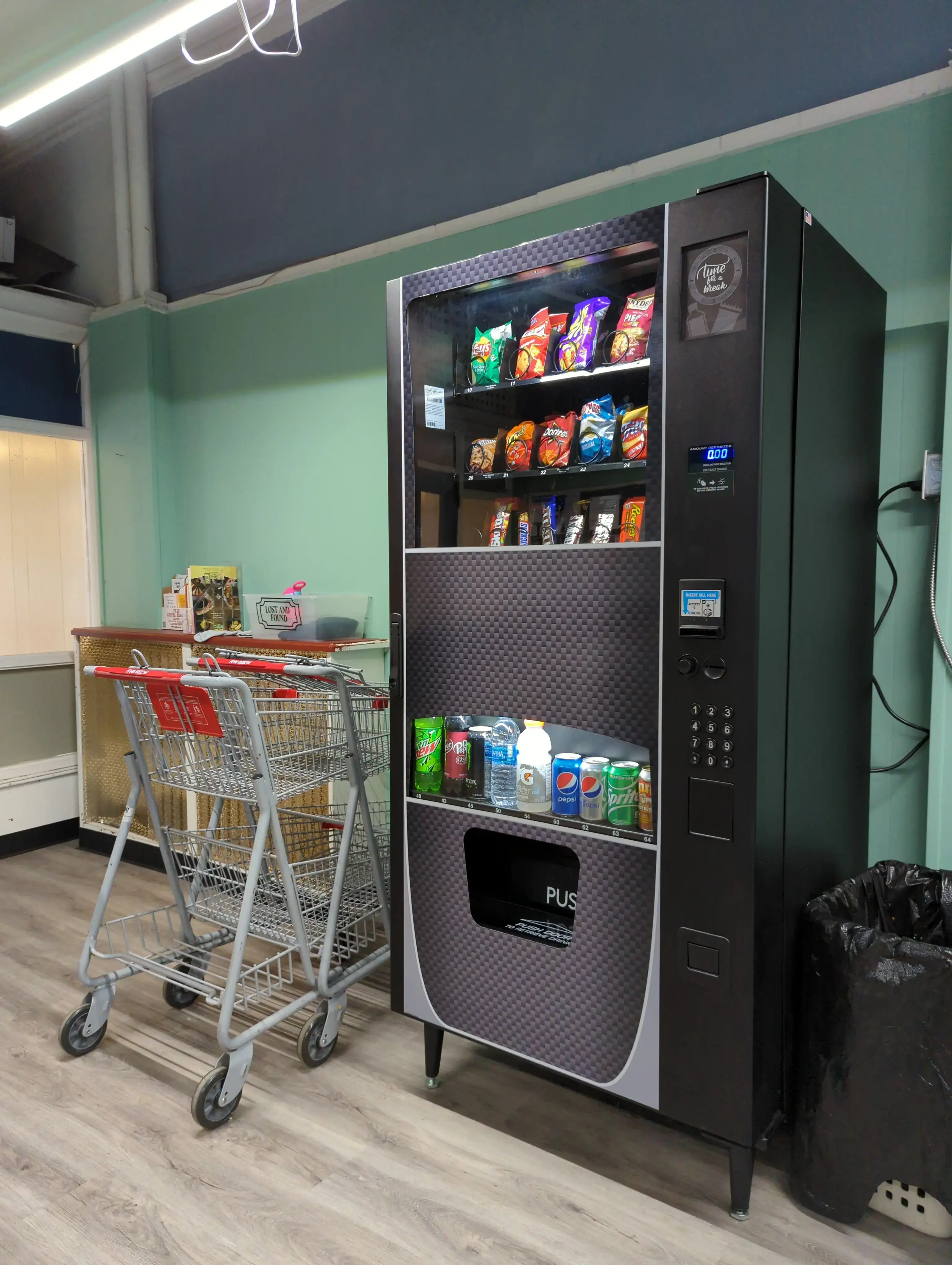 Reed's Laundromat - Image 5