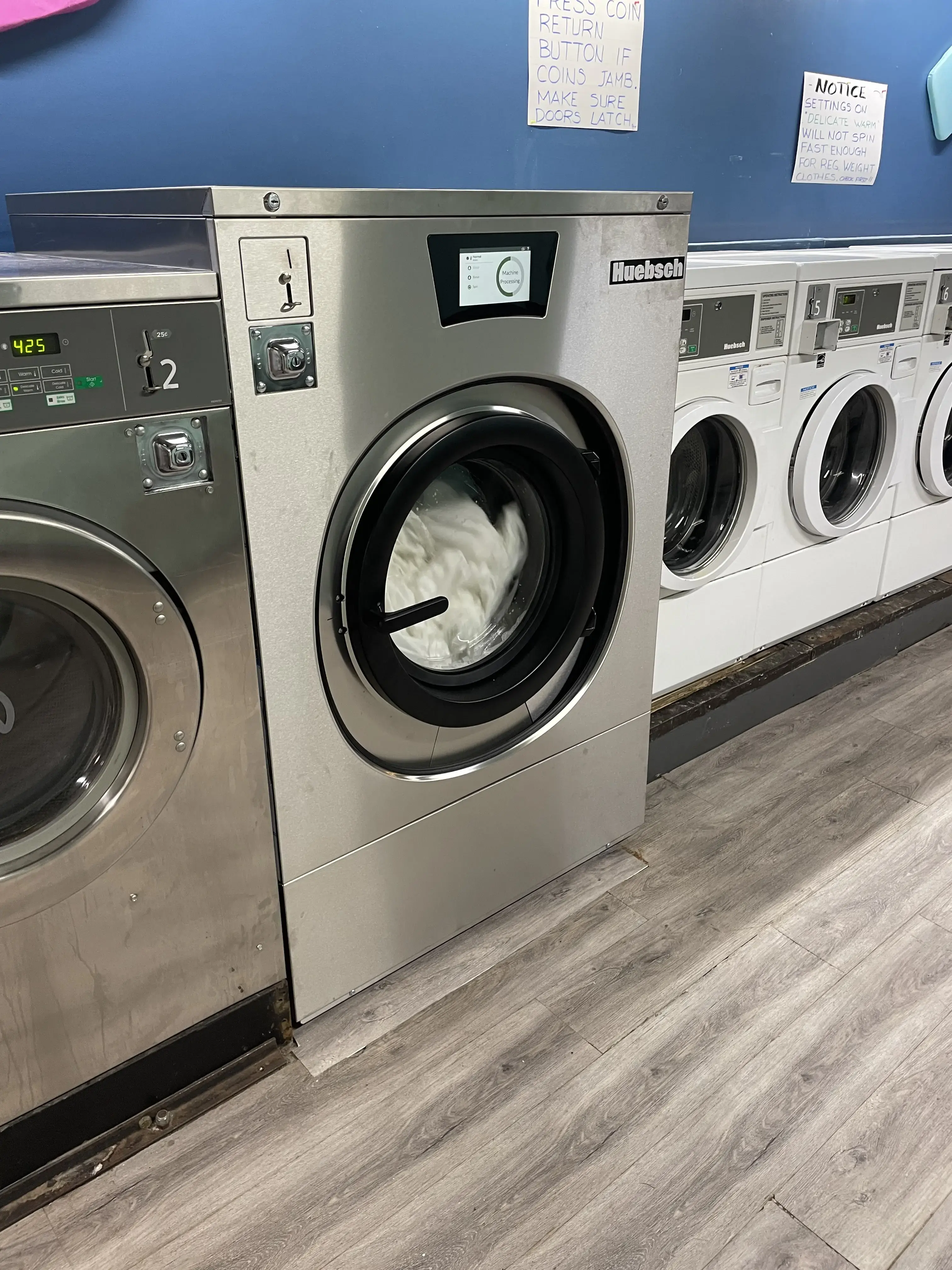 Reed's Laundromat thumbnail 3