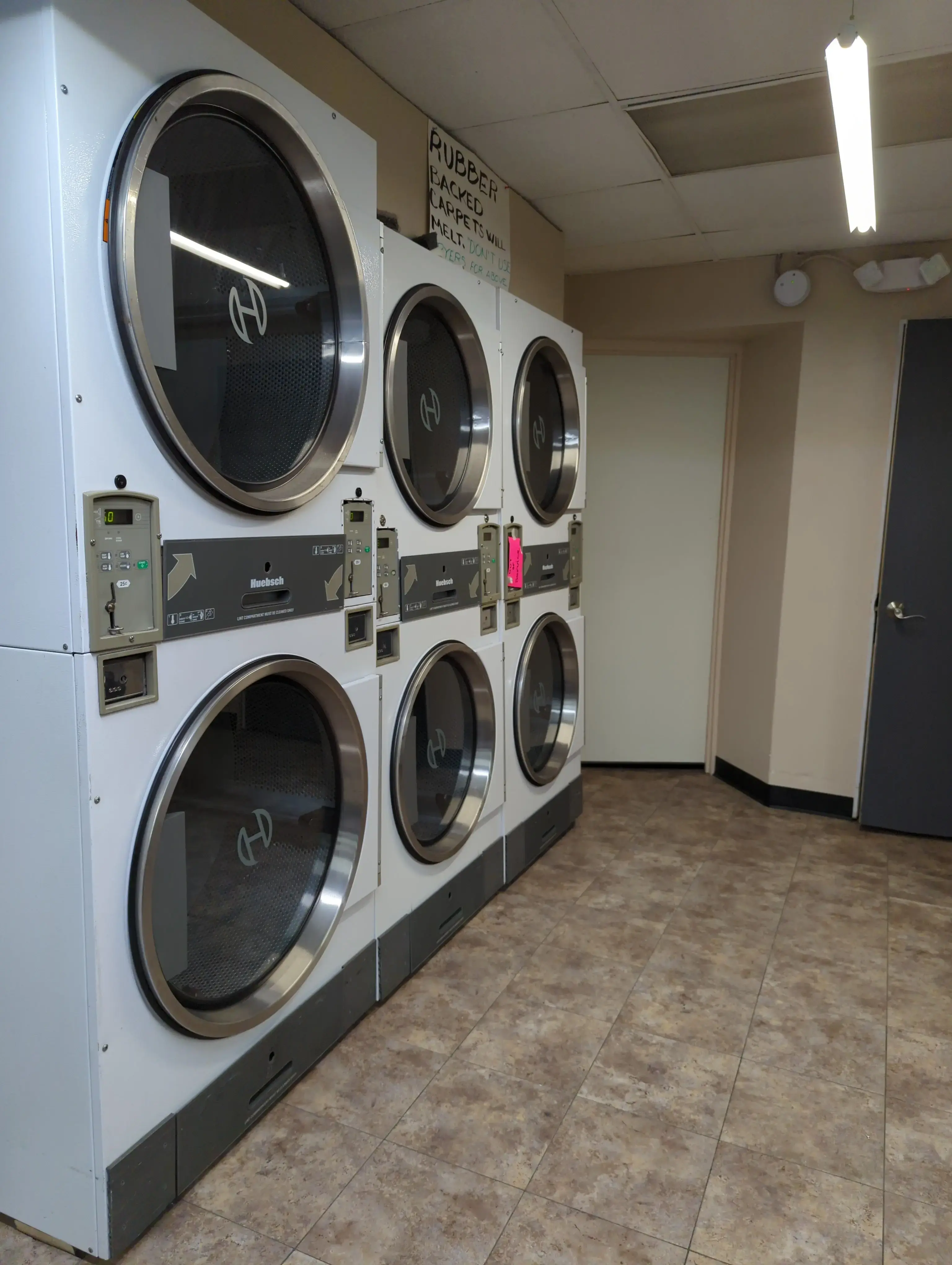 Reed's Laundromat - Image 16
