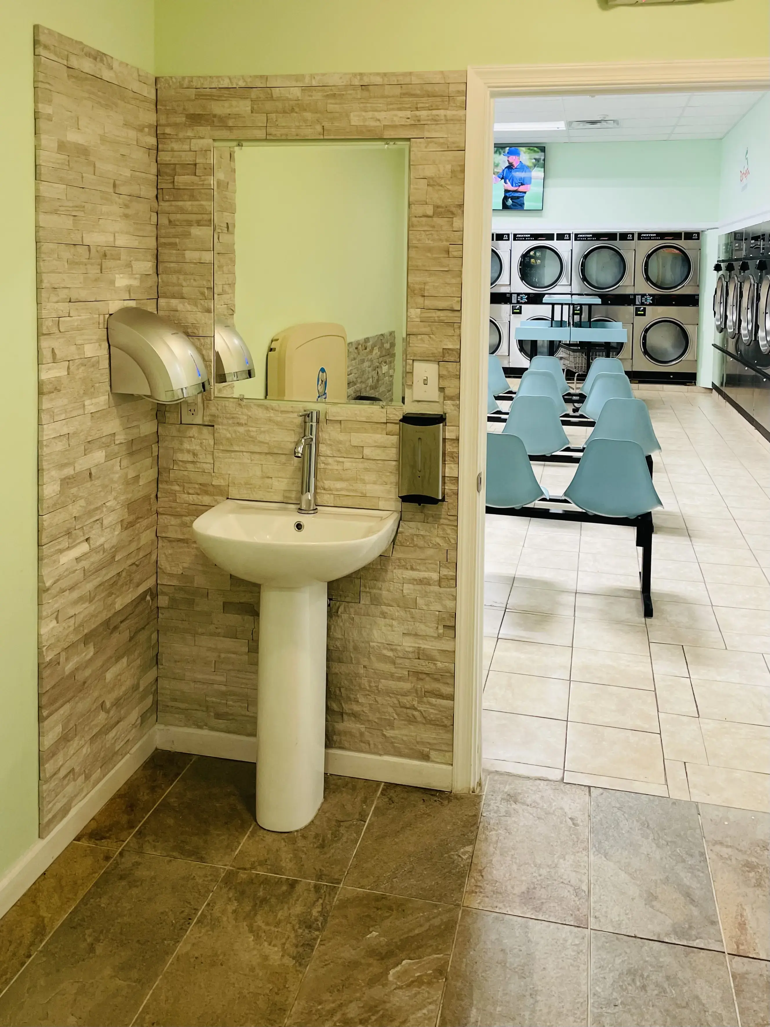Refresh Laundry - Image 3