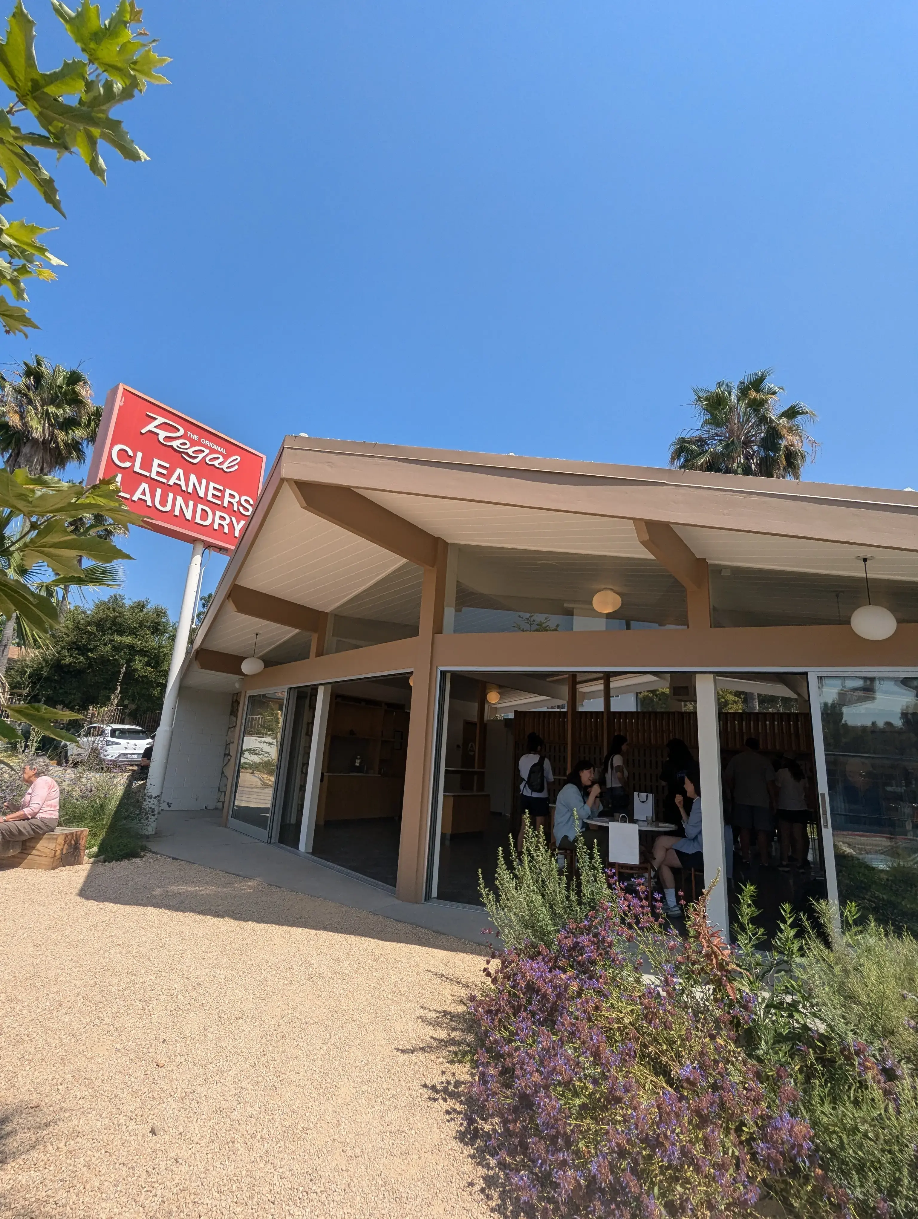 Regal Dry Cleaning Laundry, Leather Care and Alterations - Image 14