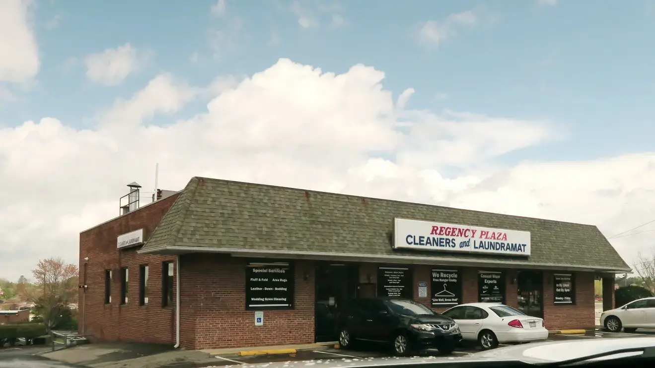 Regency Cleaners & Laundromat thumbnail 11