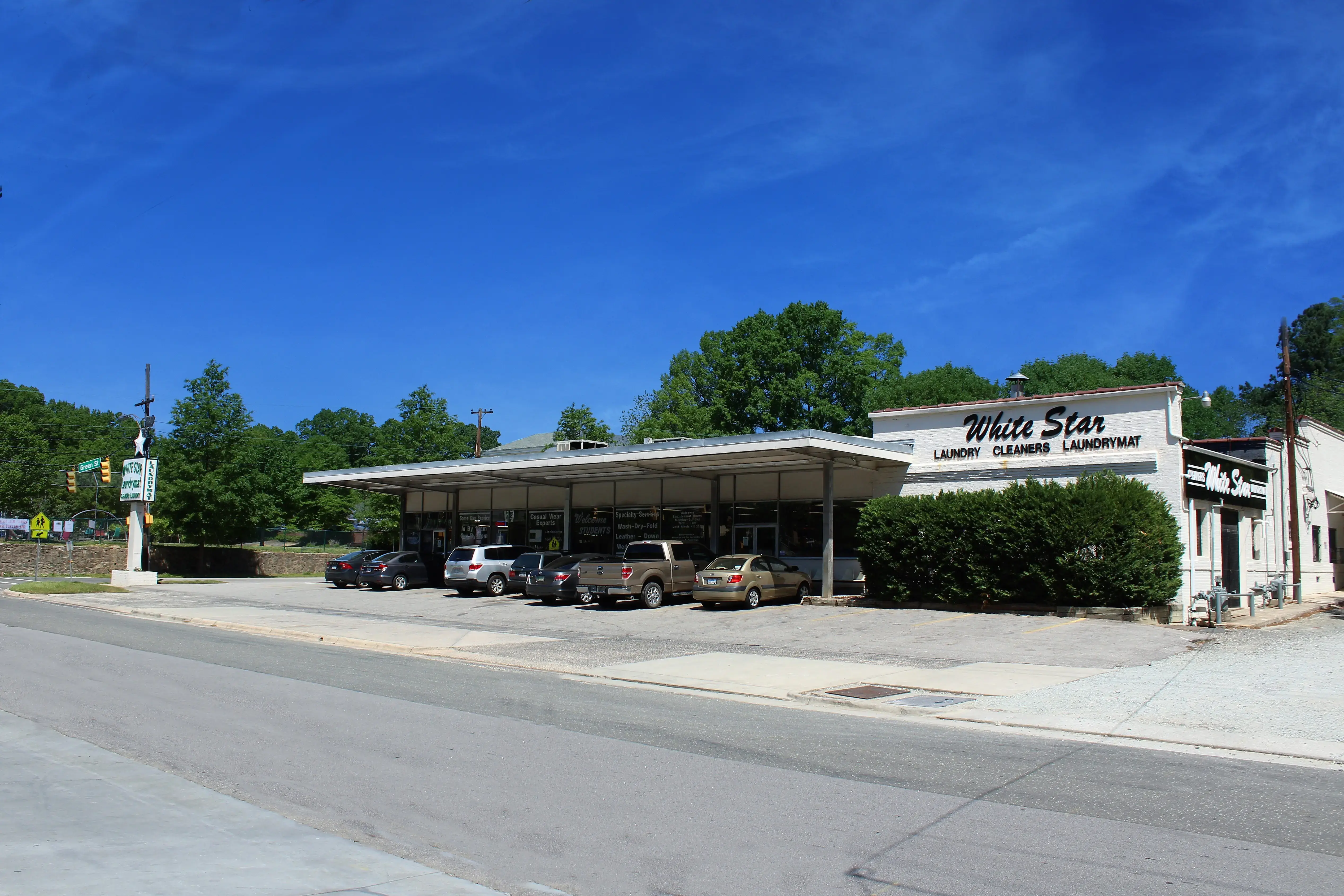Regency Cleaners & Laundromat thumbnail 1