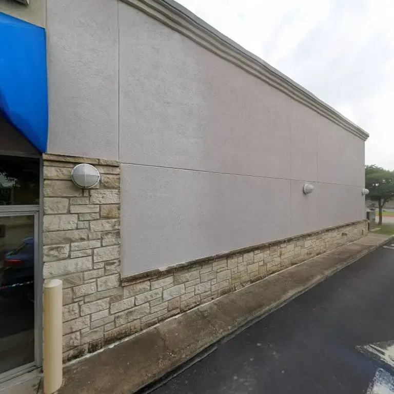 Reid's Cleaners & Laundry - Image 9