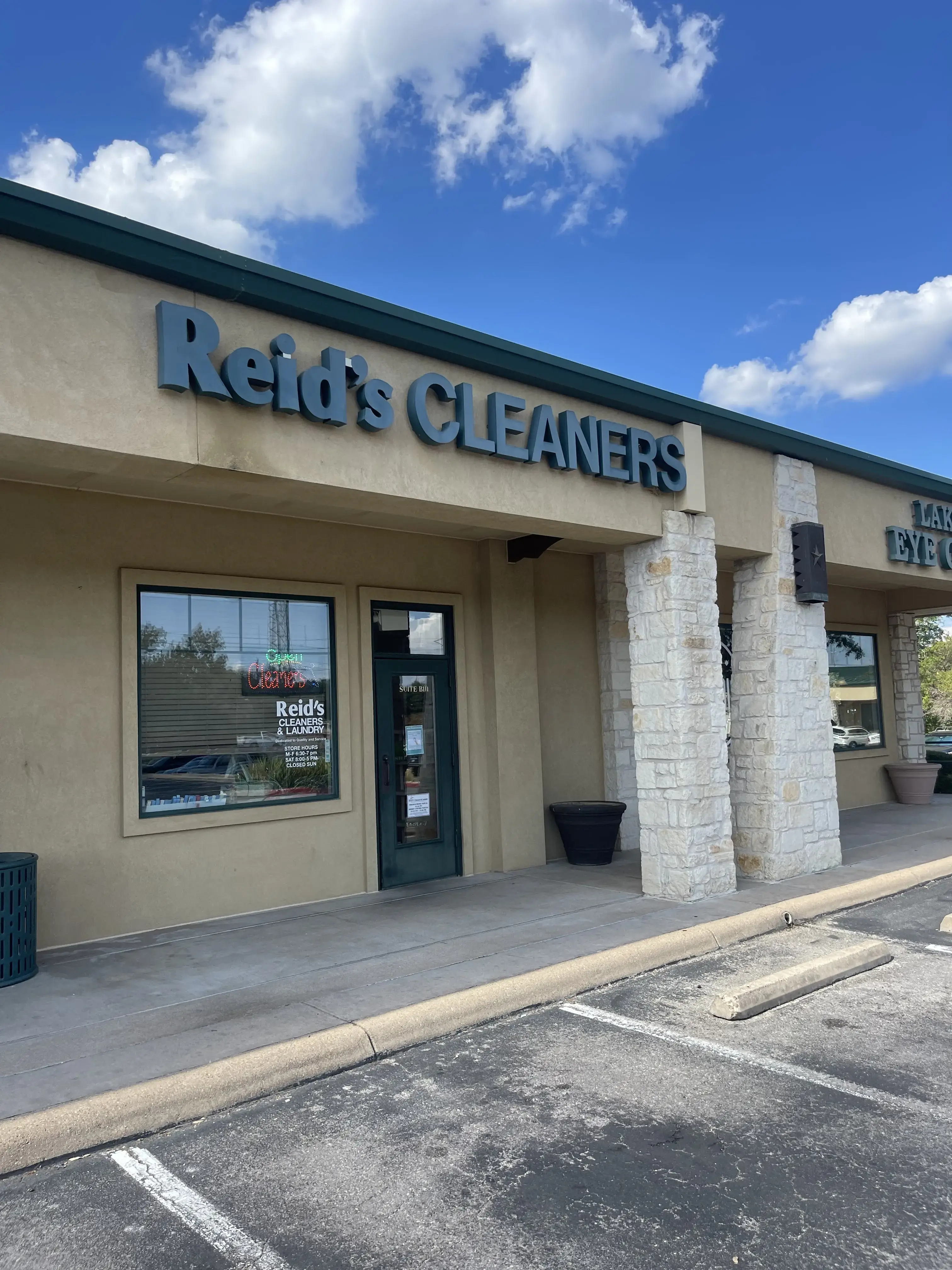 Reid's Cleaners & Laundry - Image 2