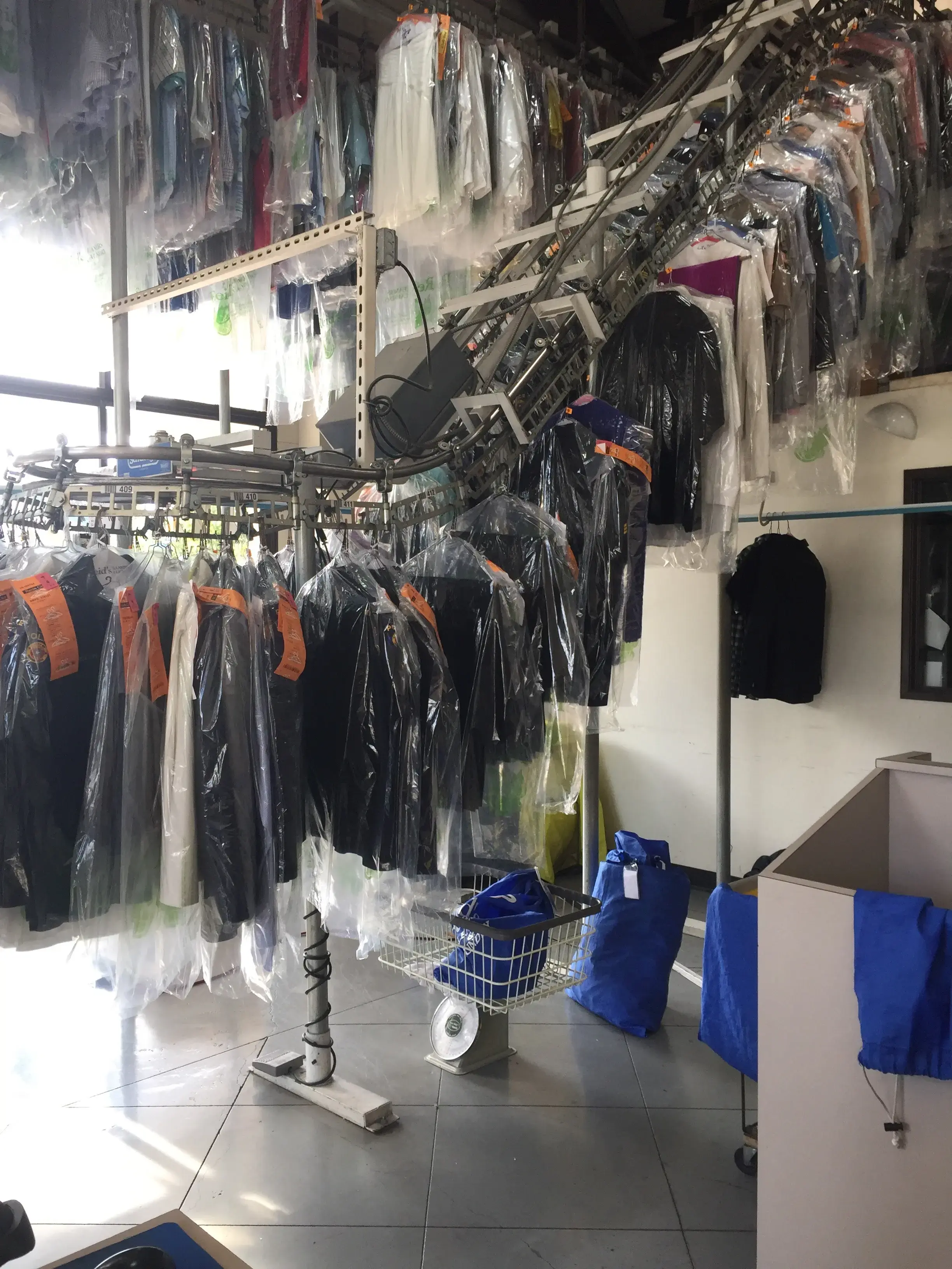 Reid's Cleaners & Laundry thumbnail 10