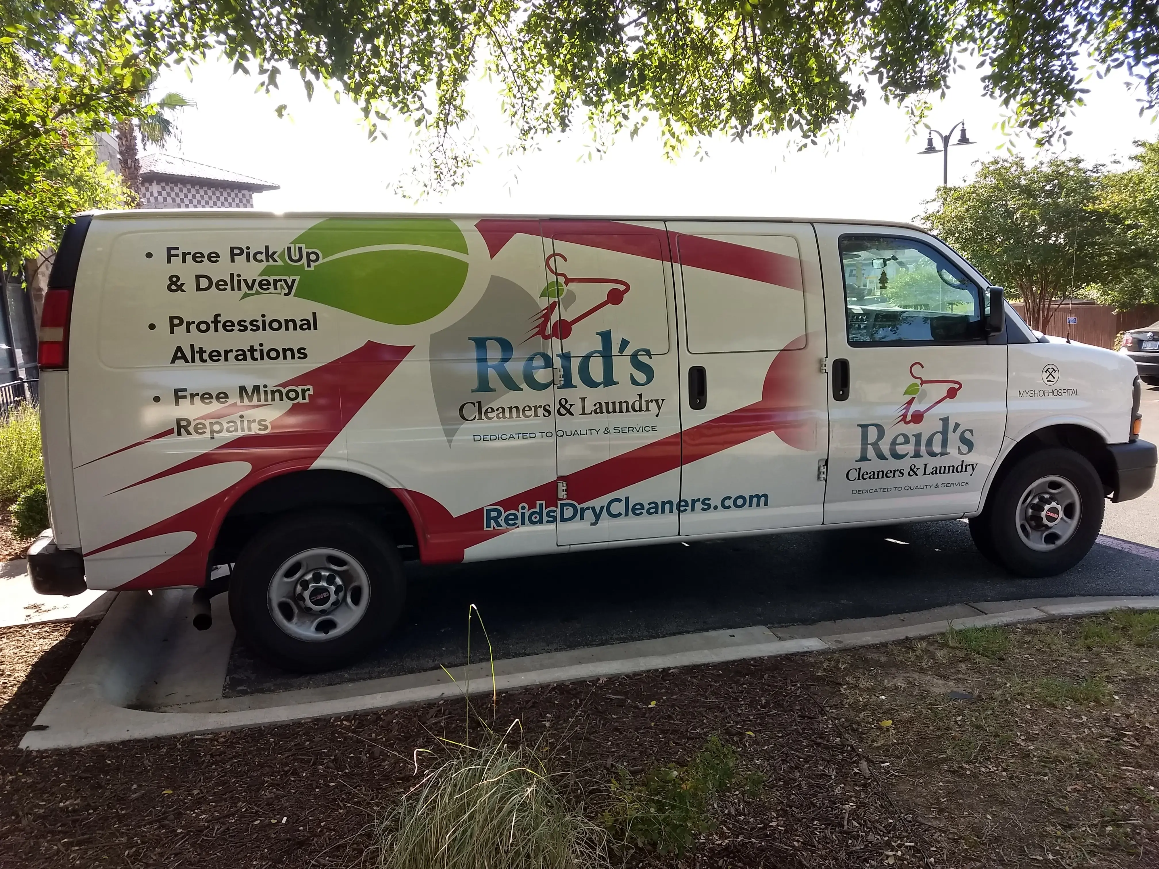 Reid's Cleaners & Laundry - Image 4