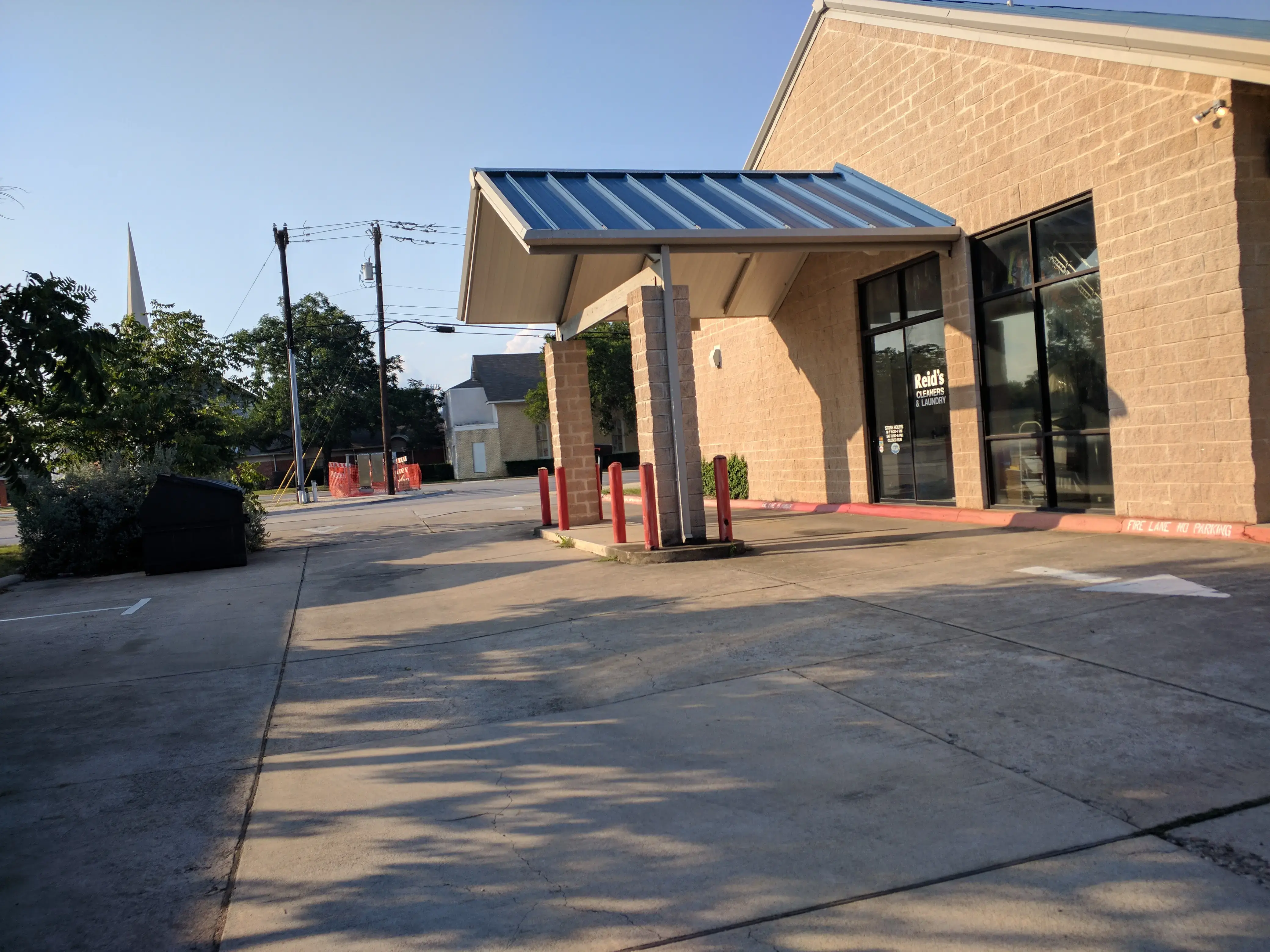 Reid's Cleaners & Laundry - Image 6