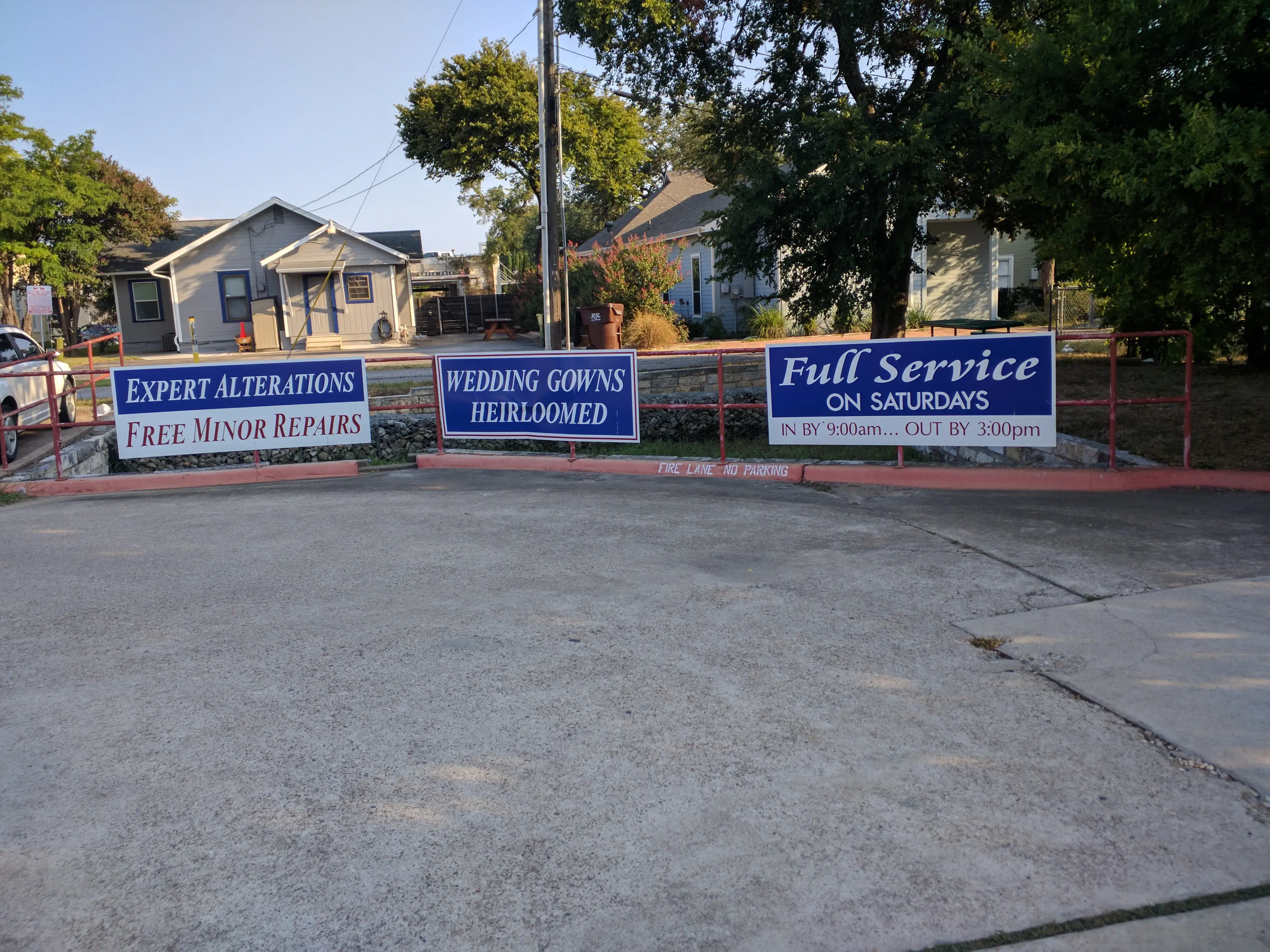 Reid's Cleaners & Laundry - Image 8