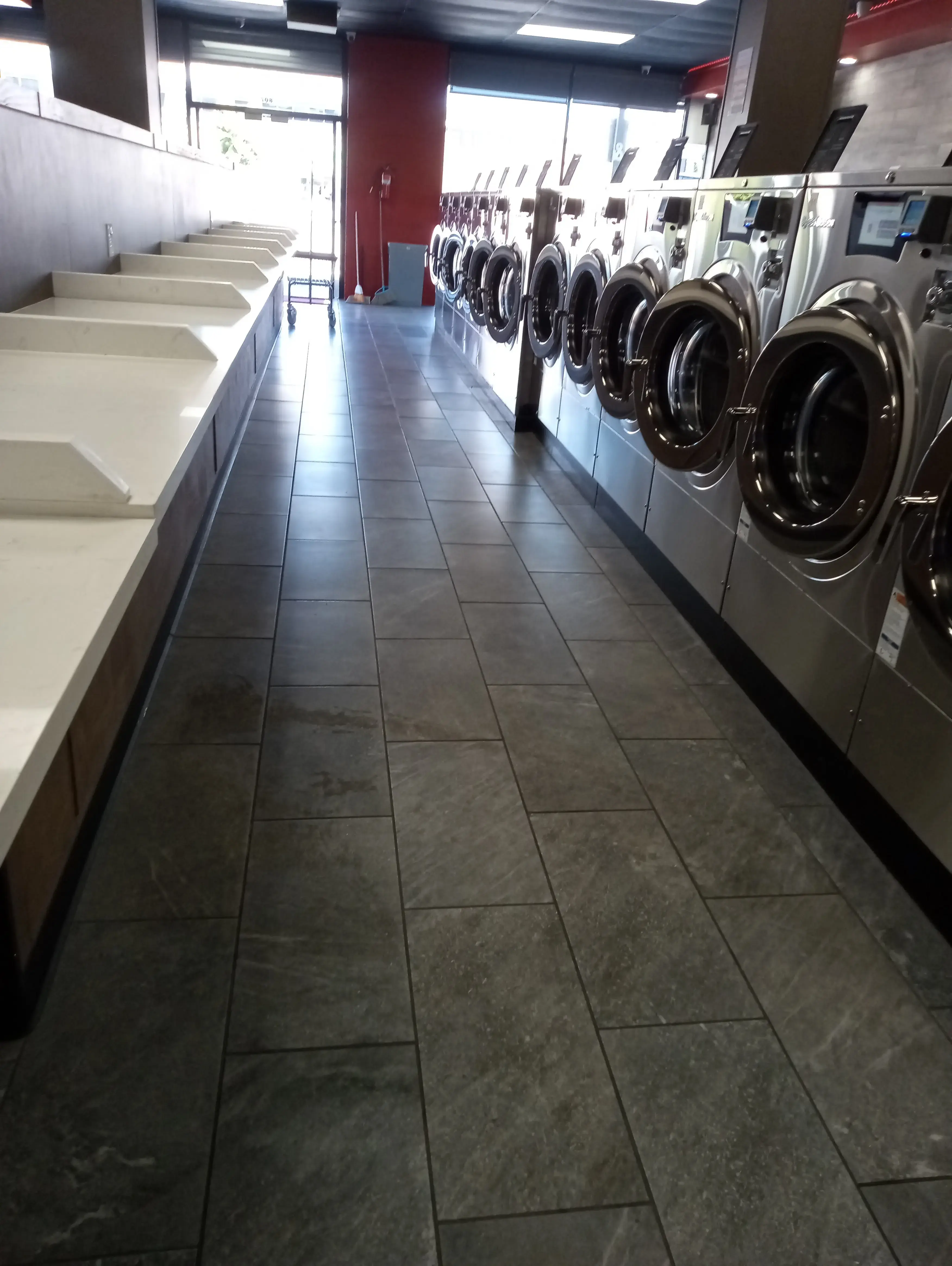 Reina Lavanderia thumbnail 18