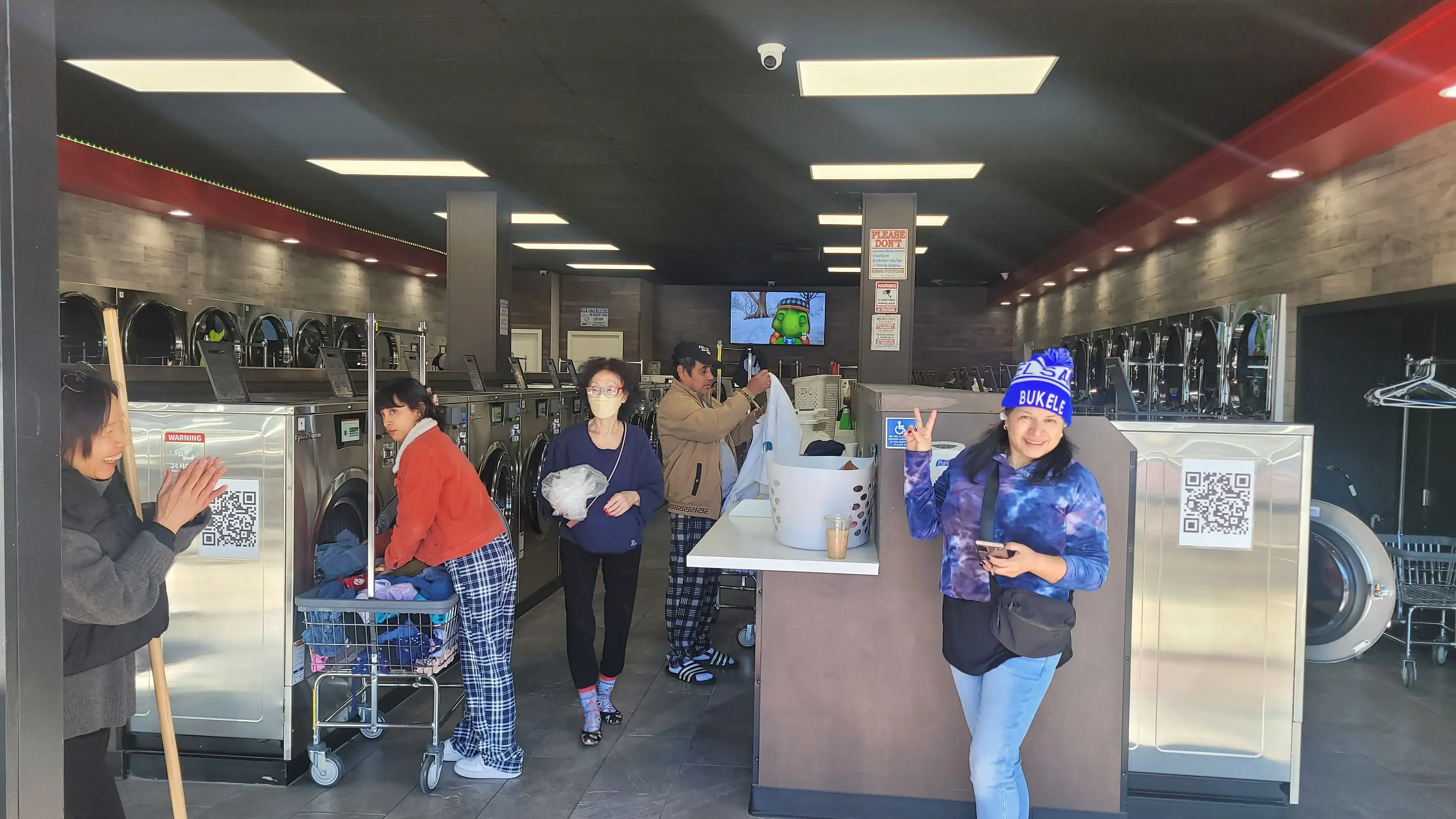 Reina Lavanderia thumbnail 12