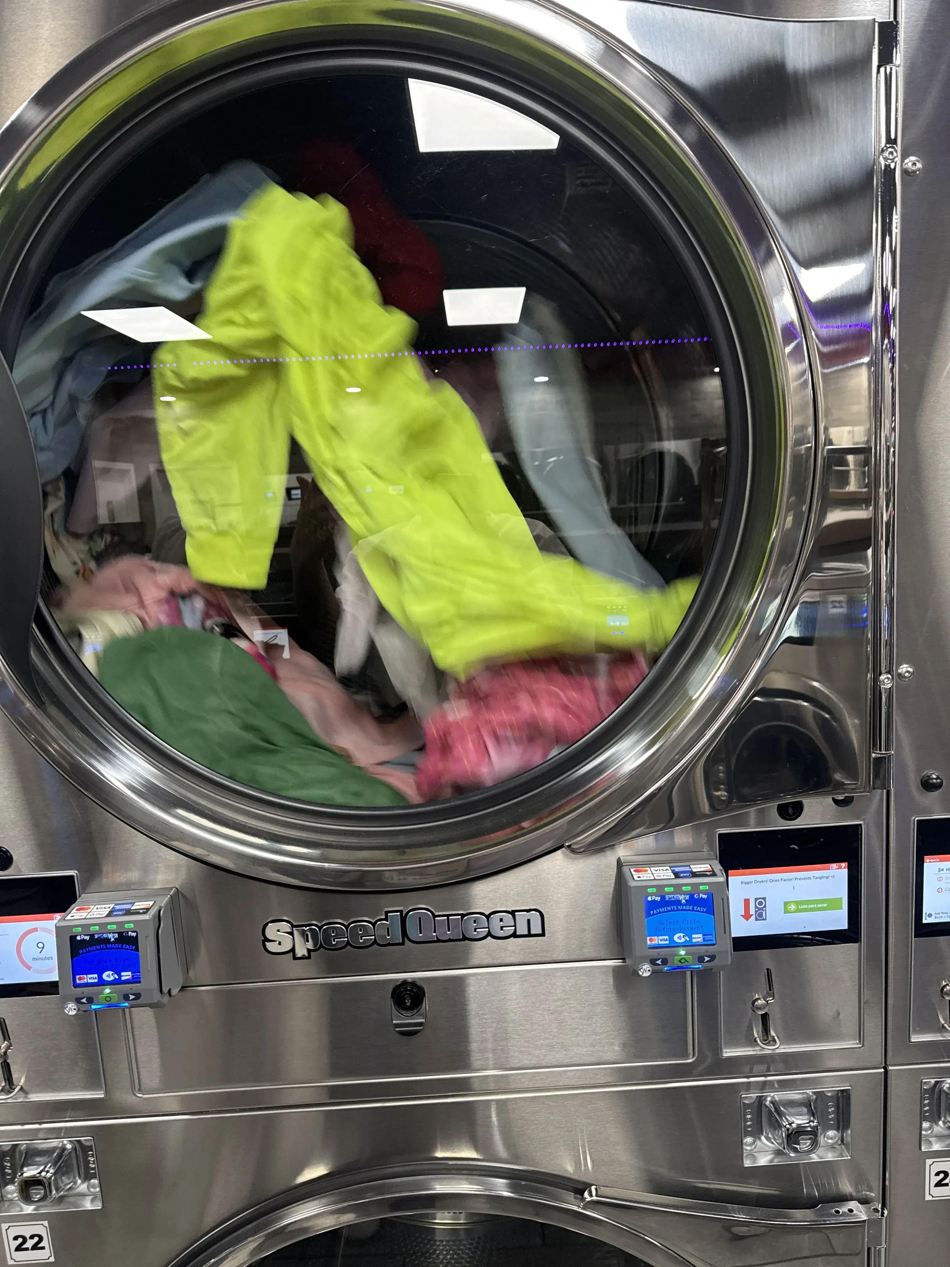 Reina Lavanderia - Image 6