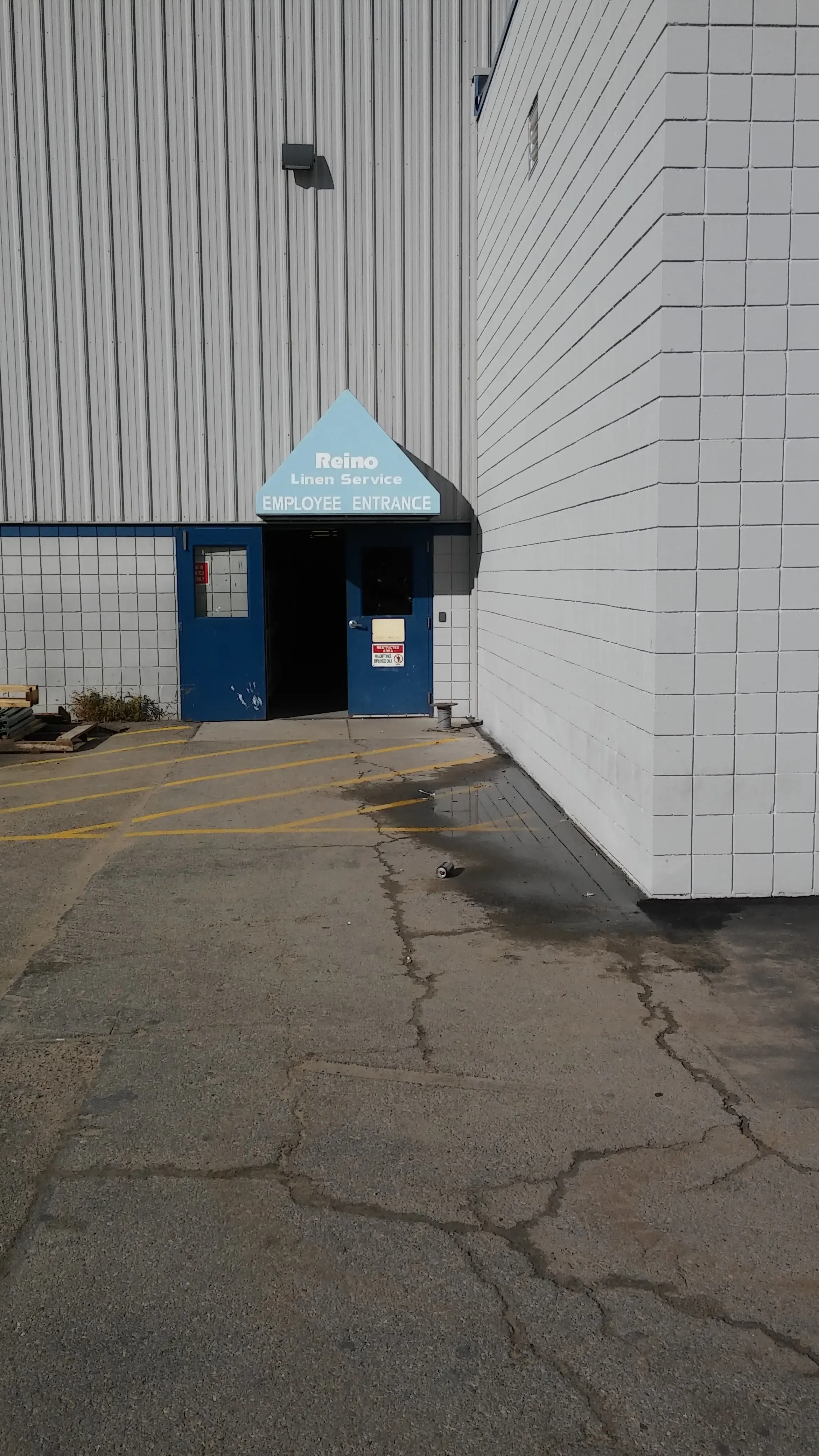 Reino Linen - Brownstown location