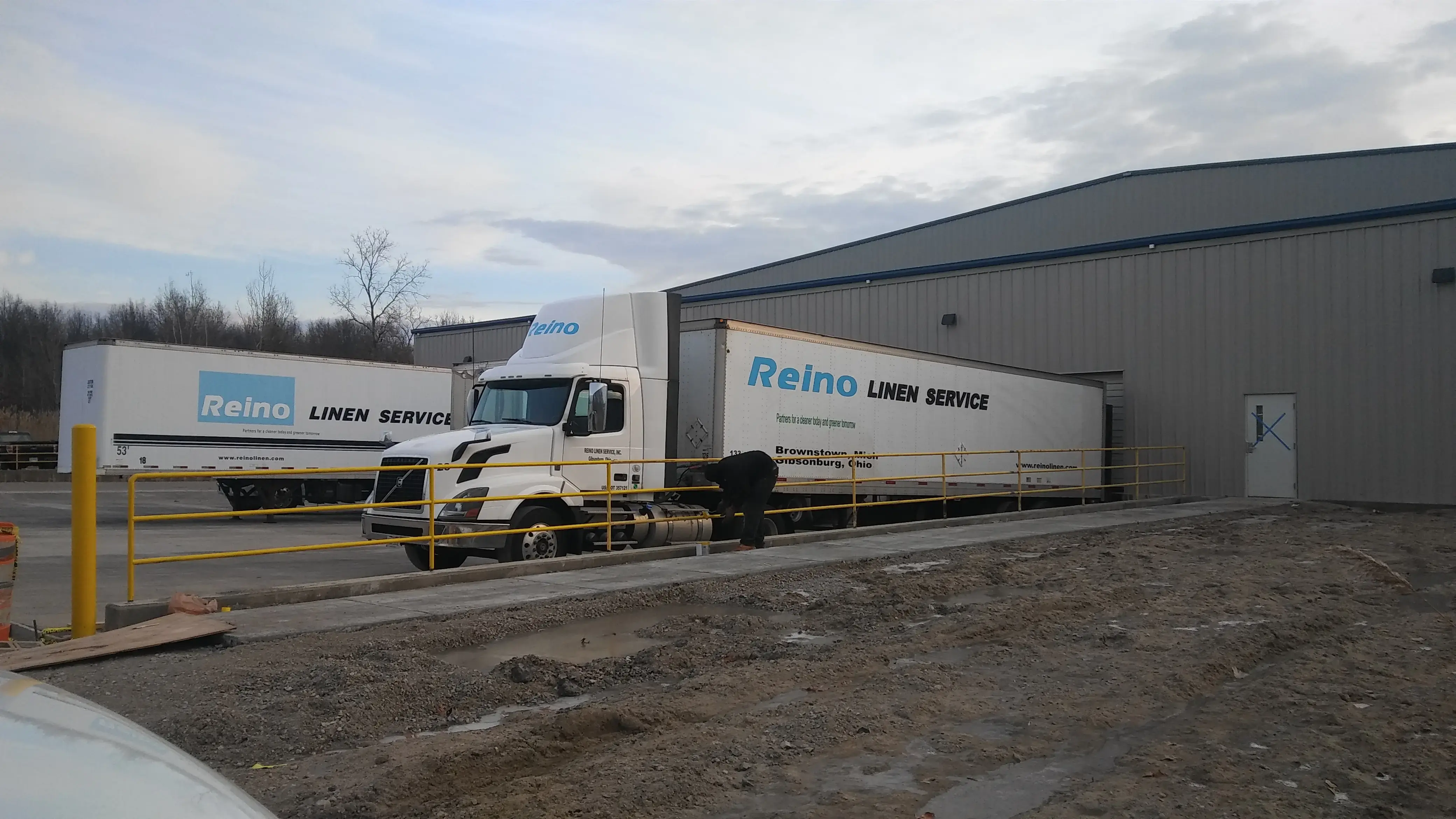 Reino Linen - Brownstown - Image 3