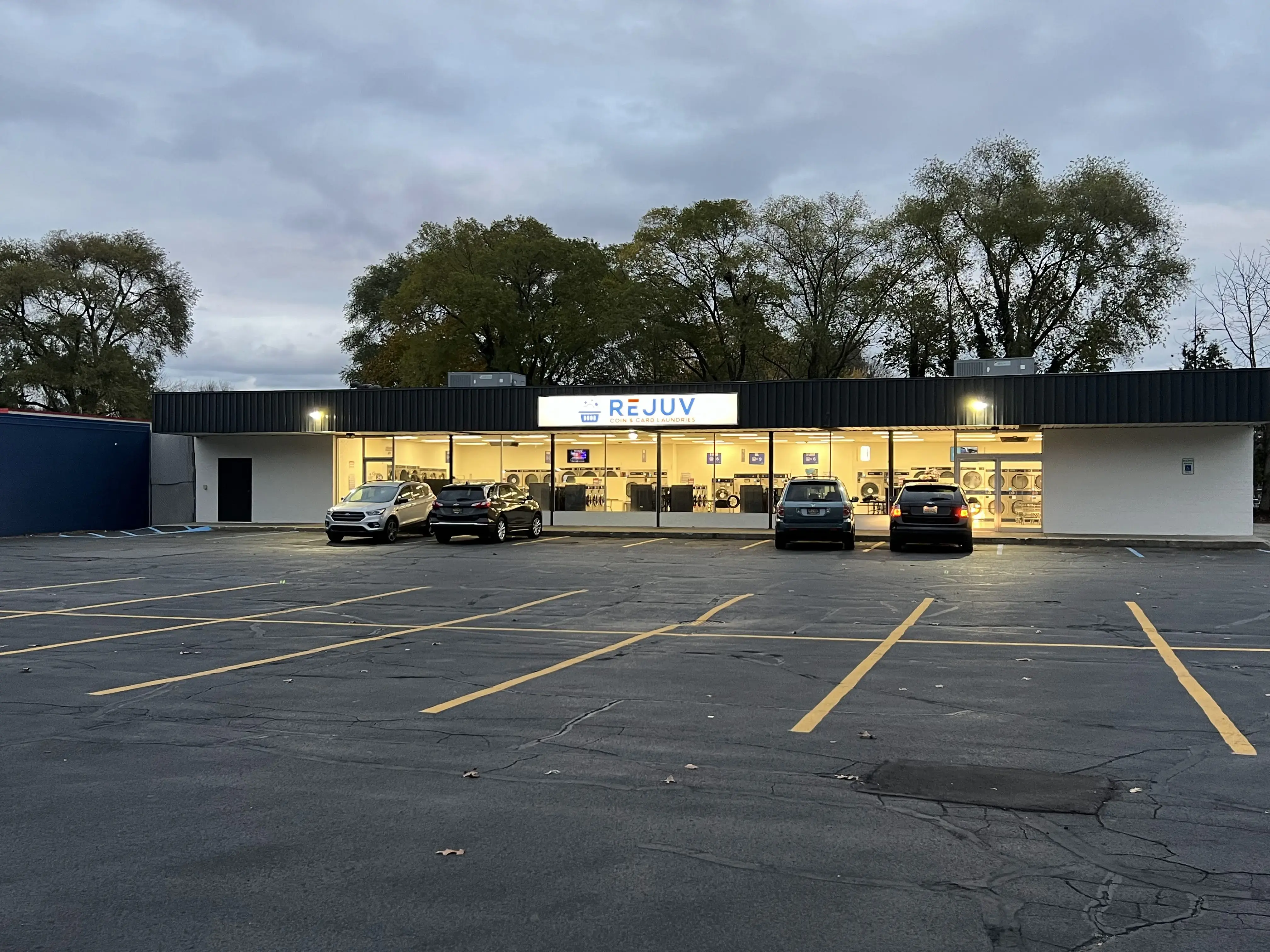REJUV Laundromat - Clyde Park - Image 2