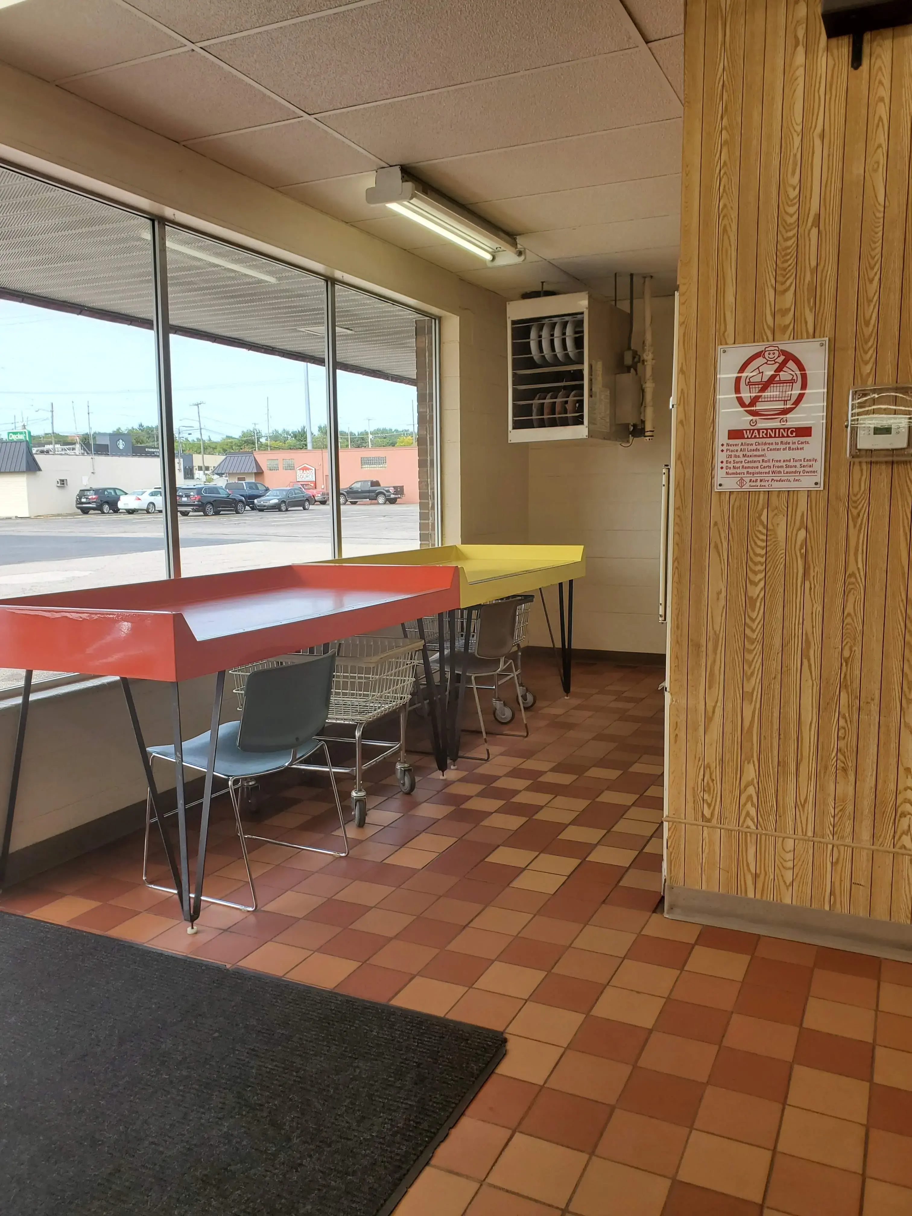 REJUV Laundromat - Michigan Street thumbnail 14