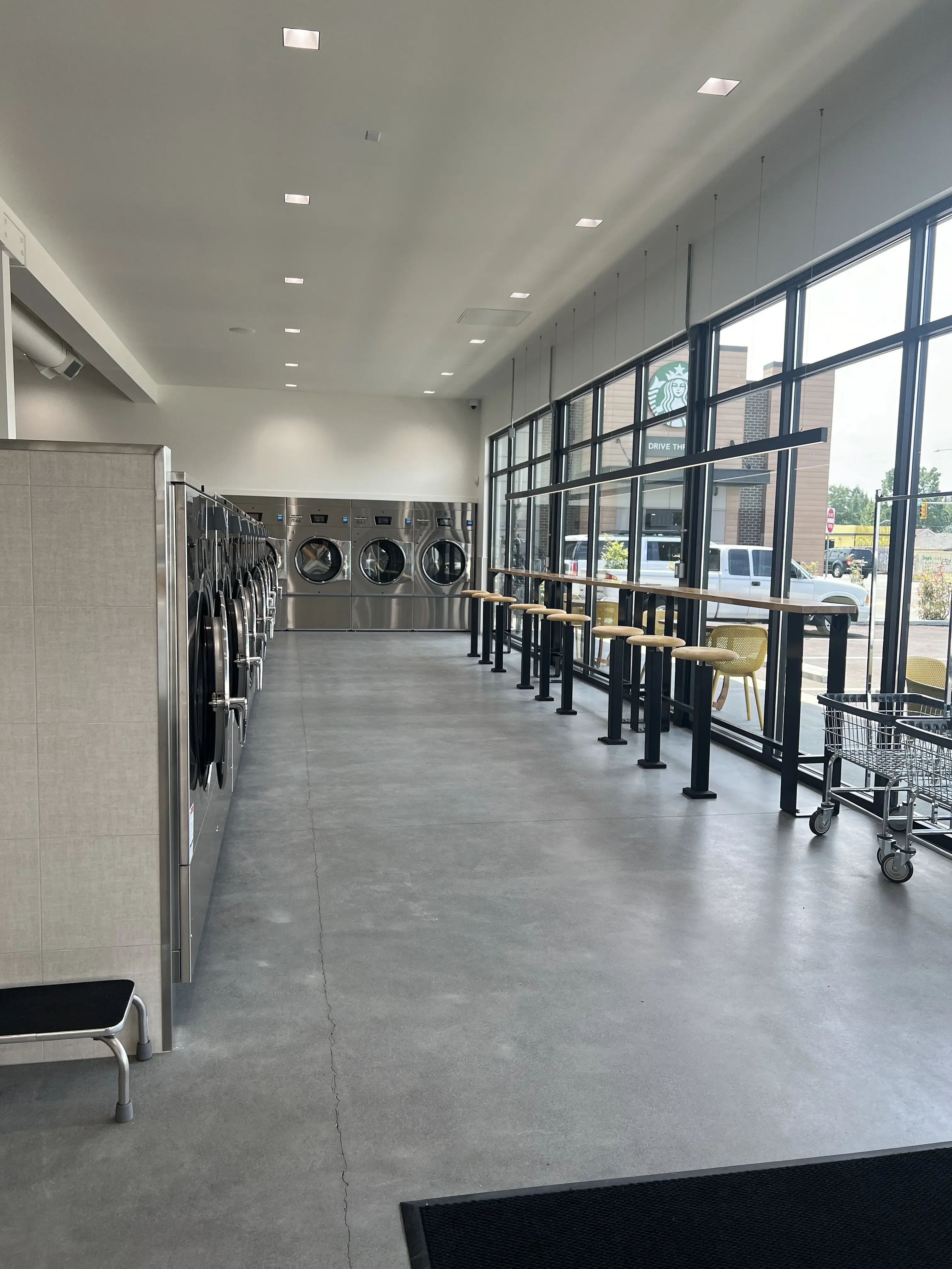 Revolution Laundry - Image 17