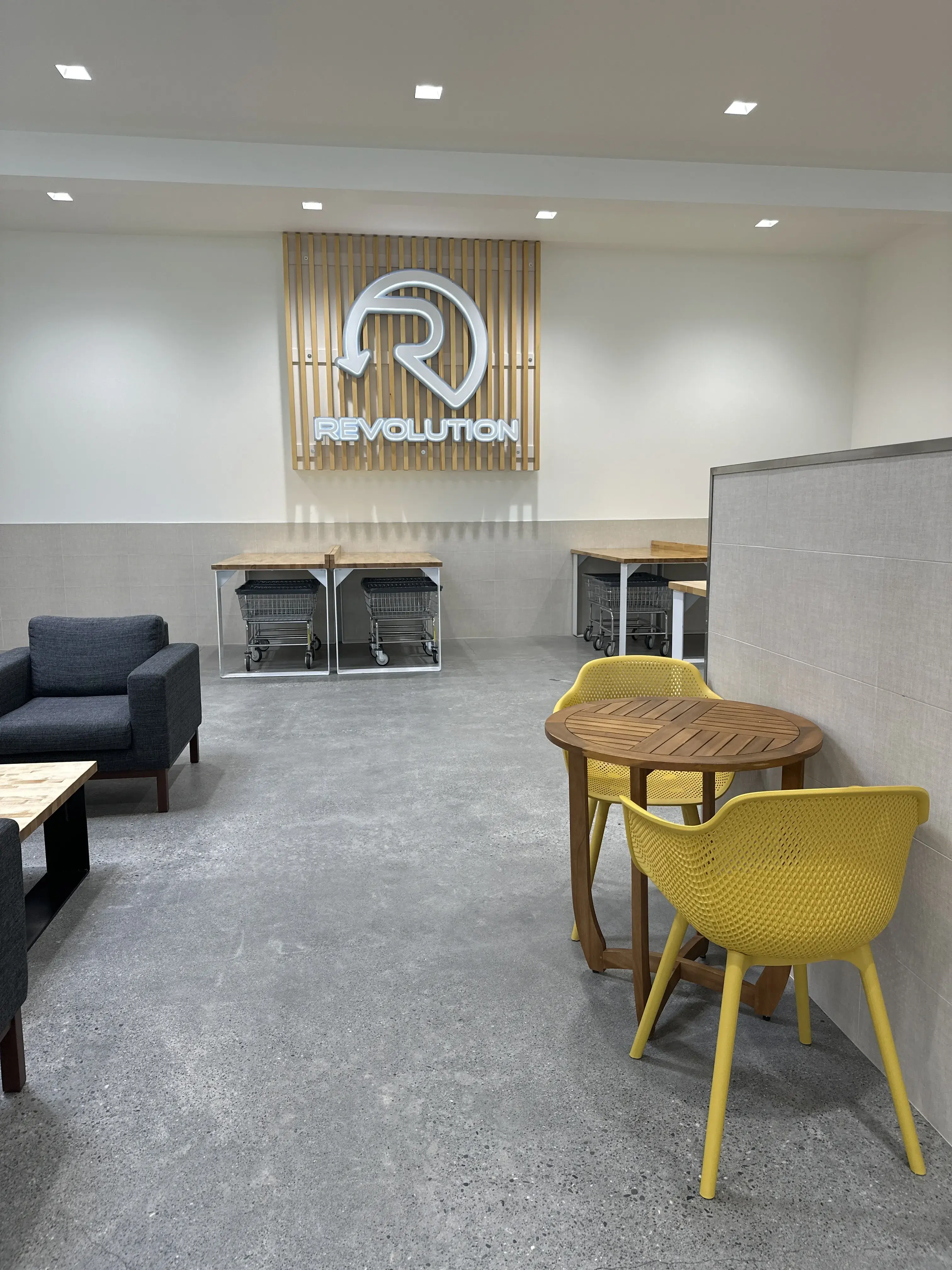 Revolution Laundry - Image 8