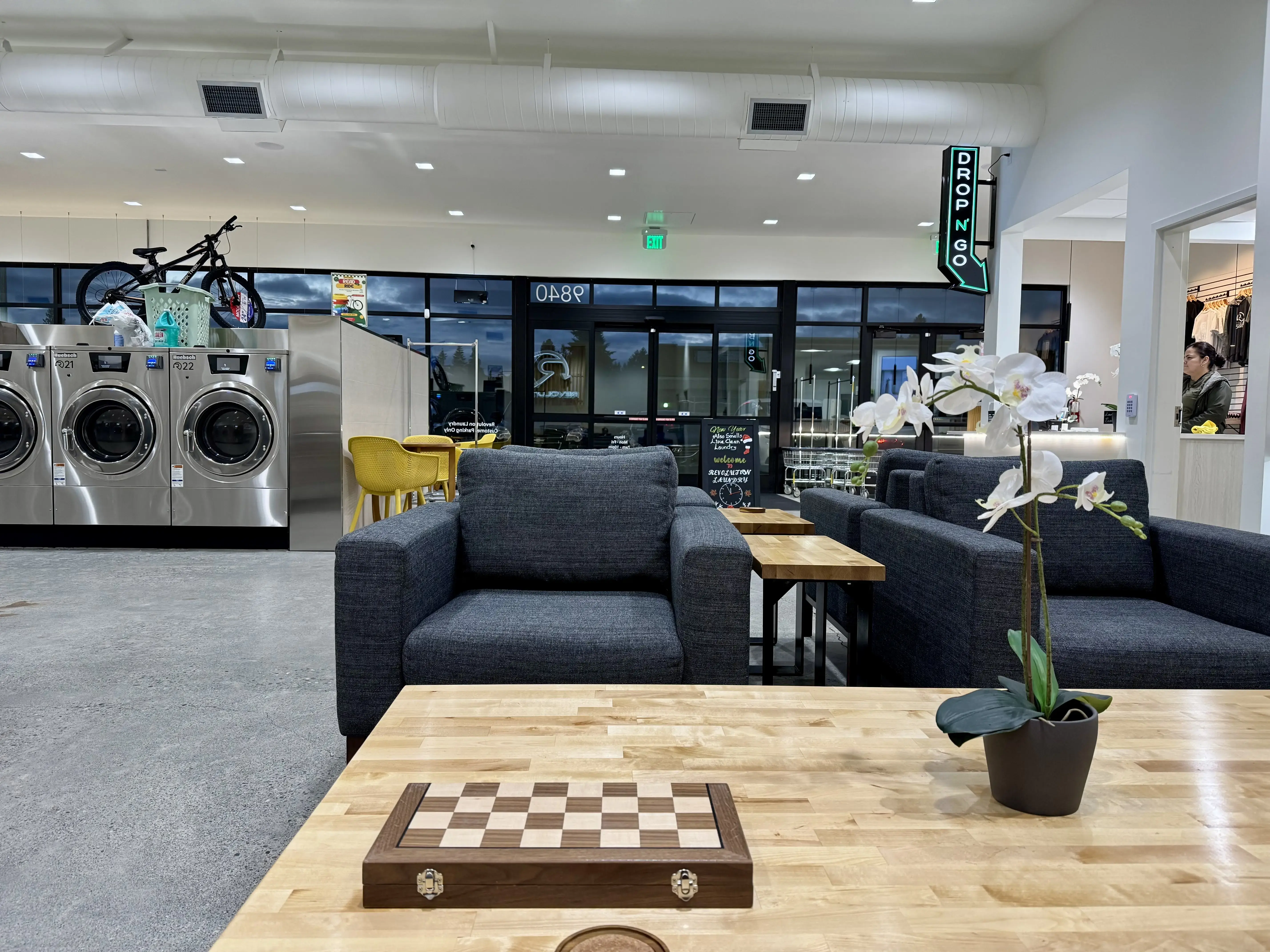 Revolution Laundry - Image 14