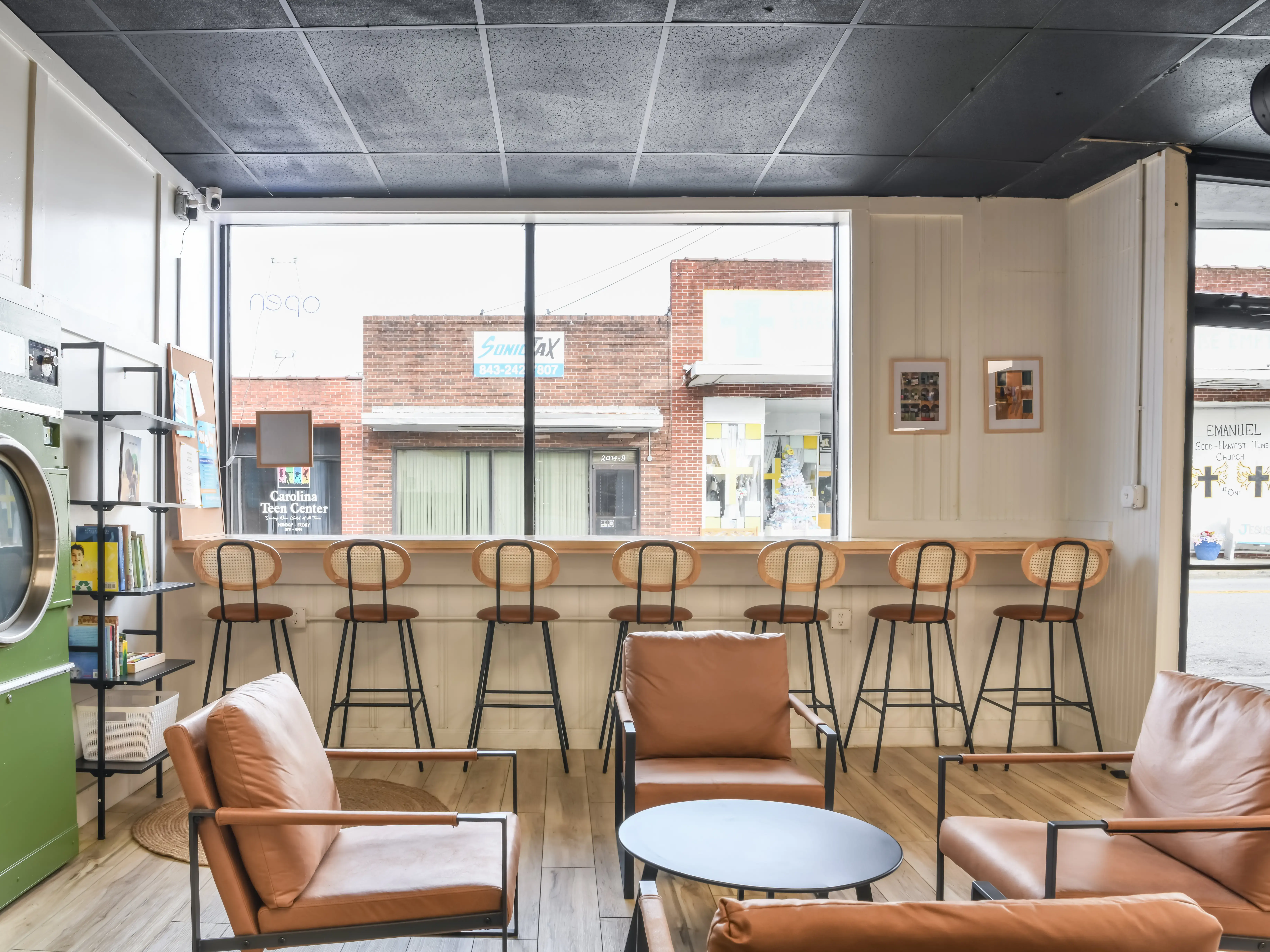 Reynolds Laundromat - Image 10