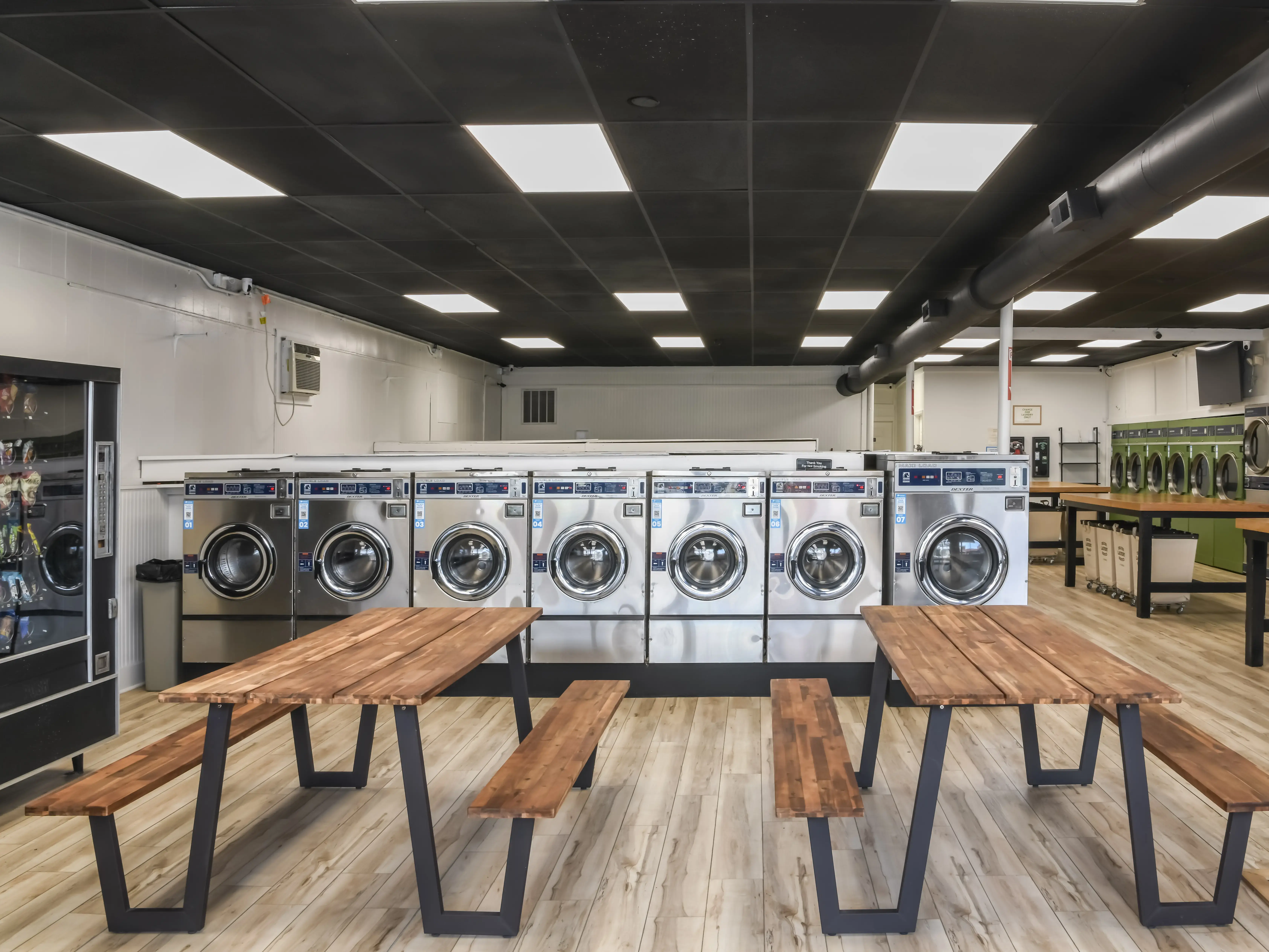 Reynolds Laundromat - Image 2