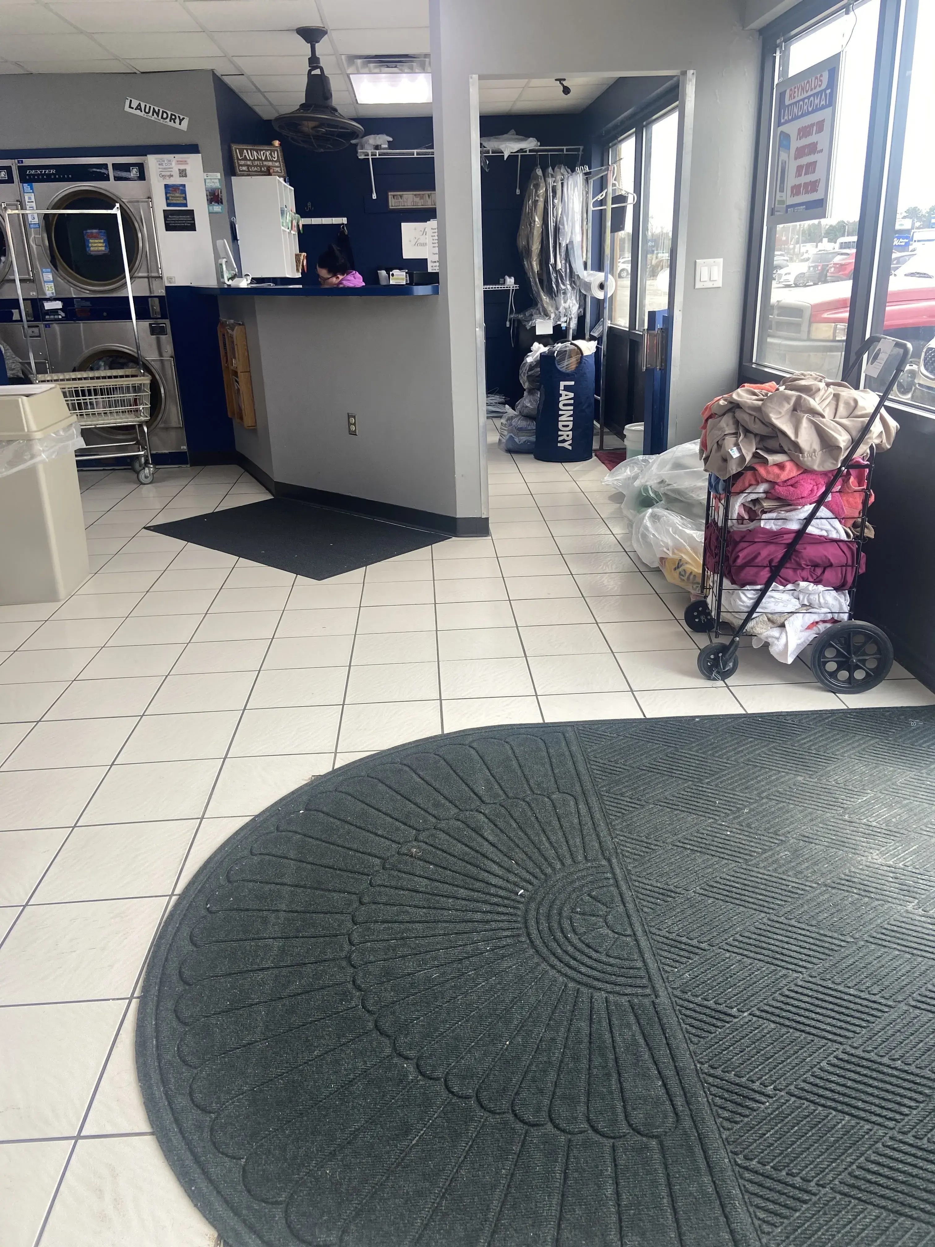 Reynolds Laundromat thumbnail 19