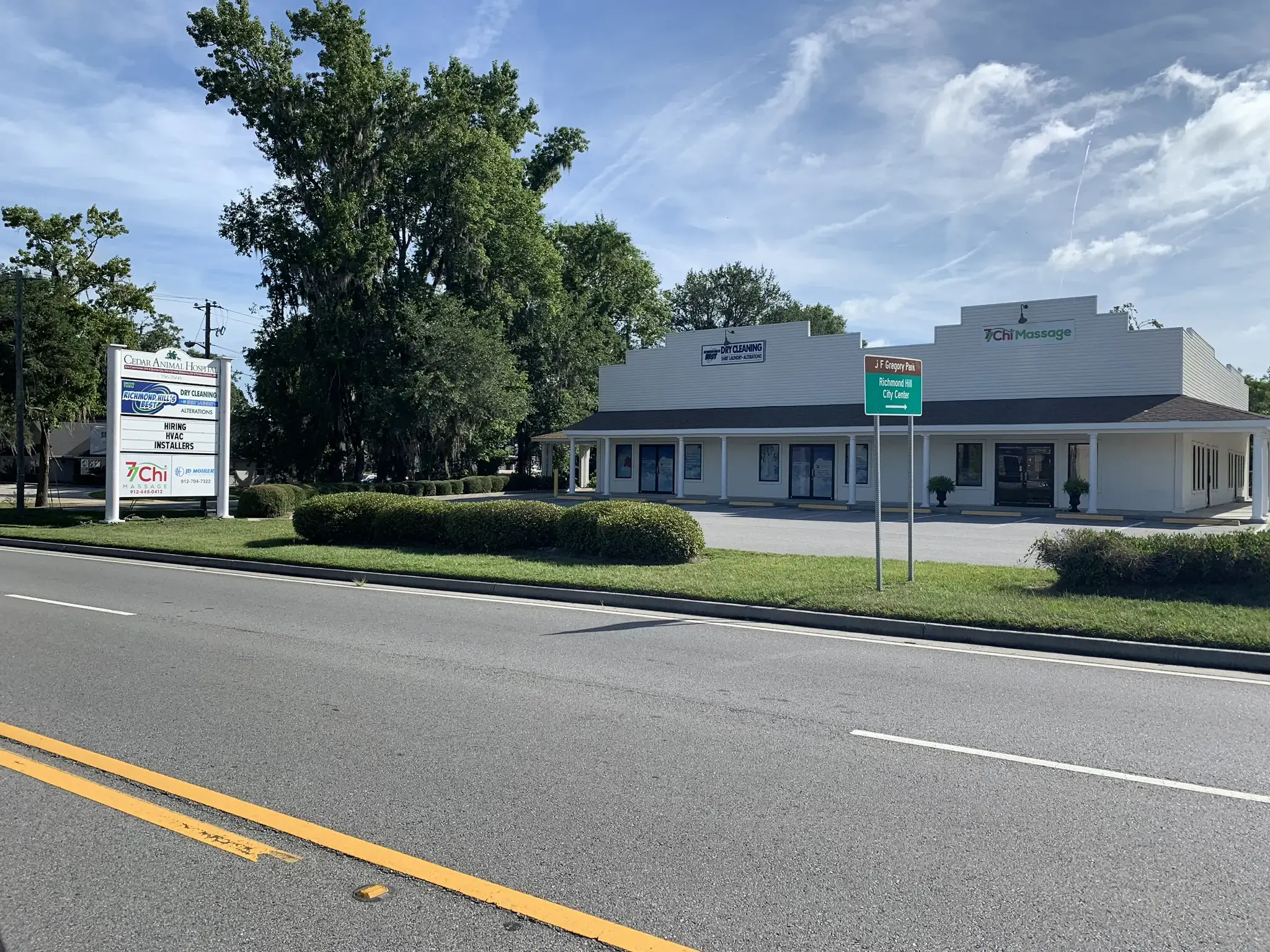 Richmond Hill's Best Dry Cleaners location