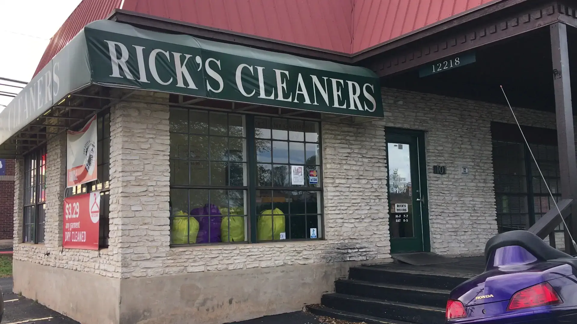 Rick's Cleaners - Image 1