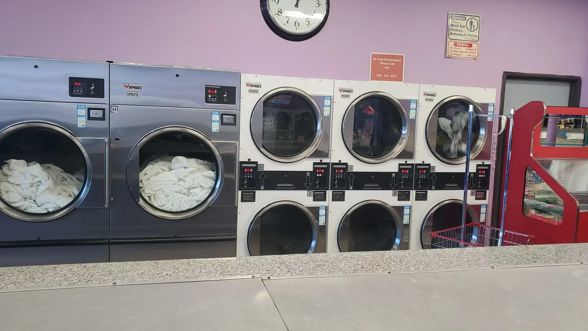 Rinse and Roll Laundry thumbnail 4