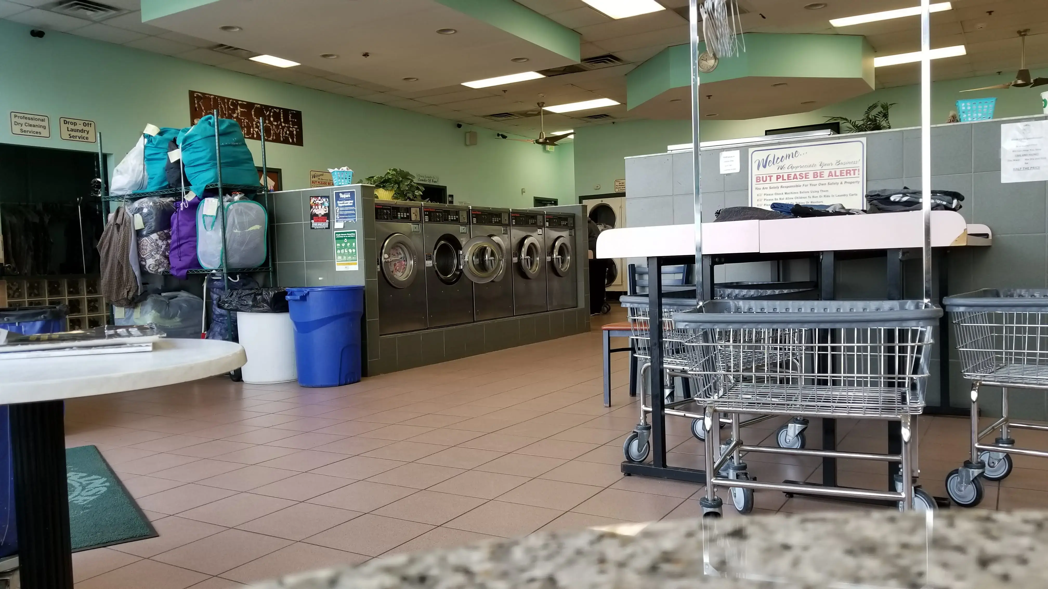 Rinse Cycle Laundromat thumbnail 9