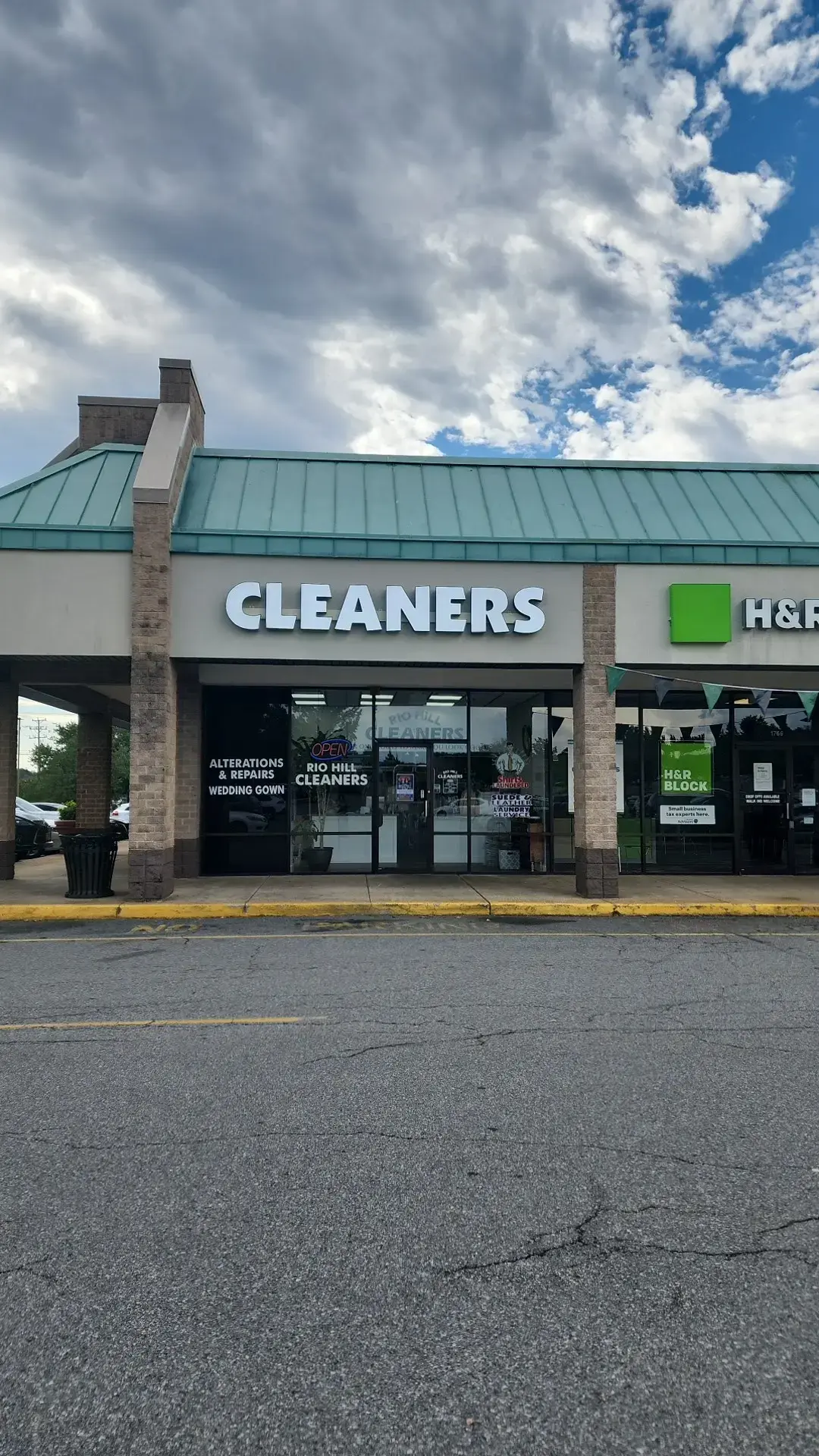 Rio Hill Cleaners thumbnail 2