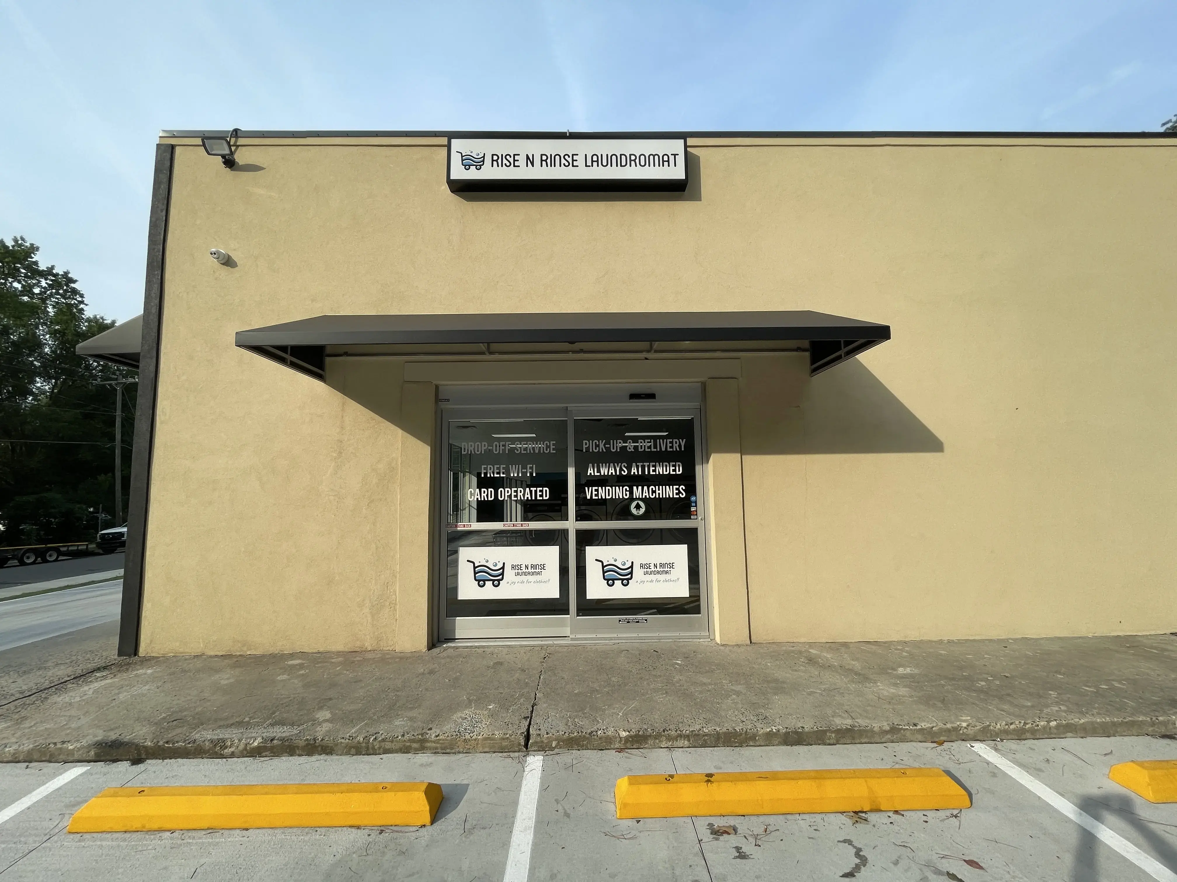 Rise N Rinse Laundromat thumbnail 5