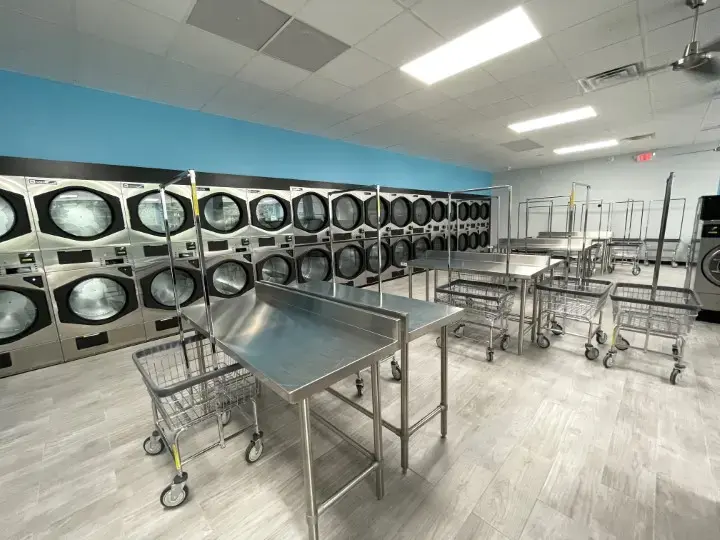 Rise N Rinse Laundromat - Image 4