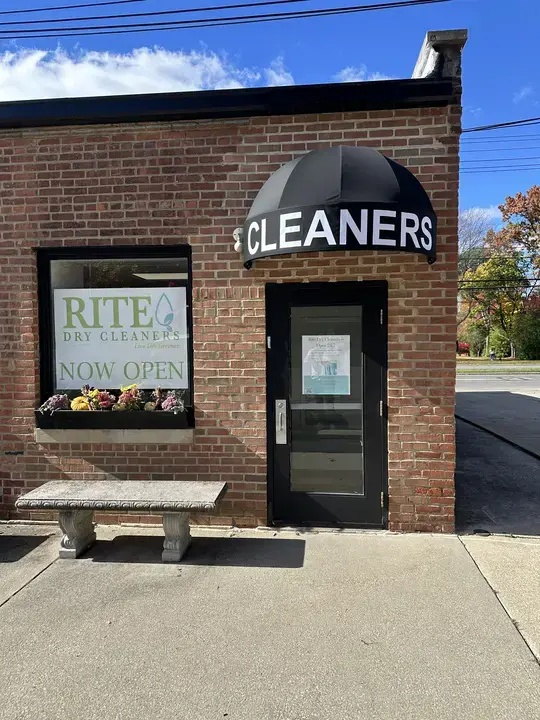 Rite Dry Cleaners - Image 9