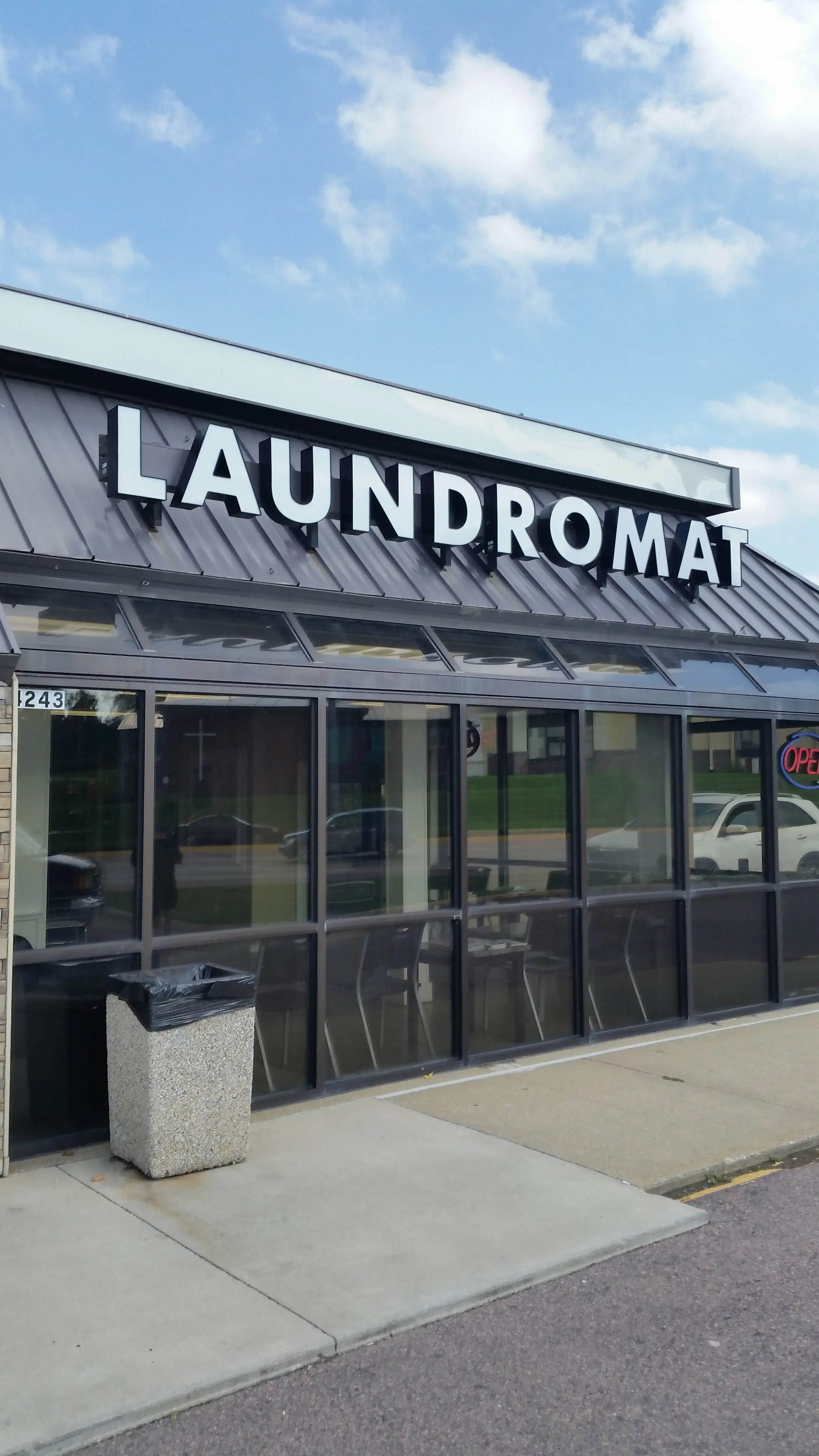 River City Laundry: an SBL Venture thumbnail 12