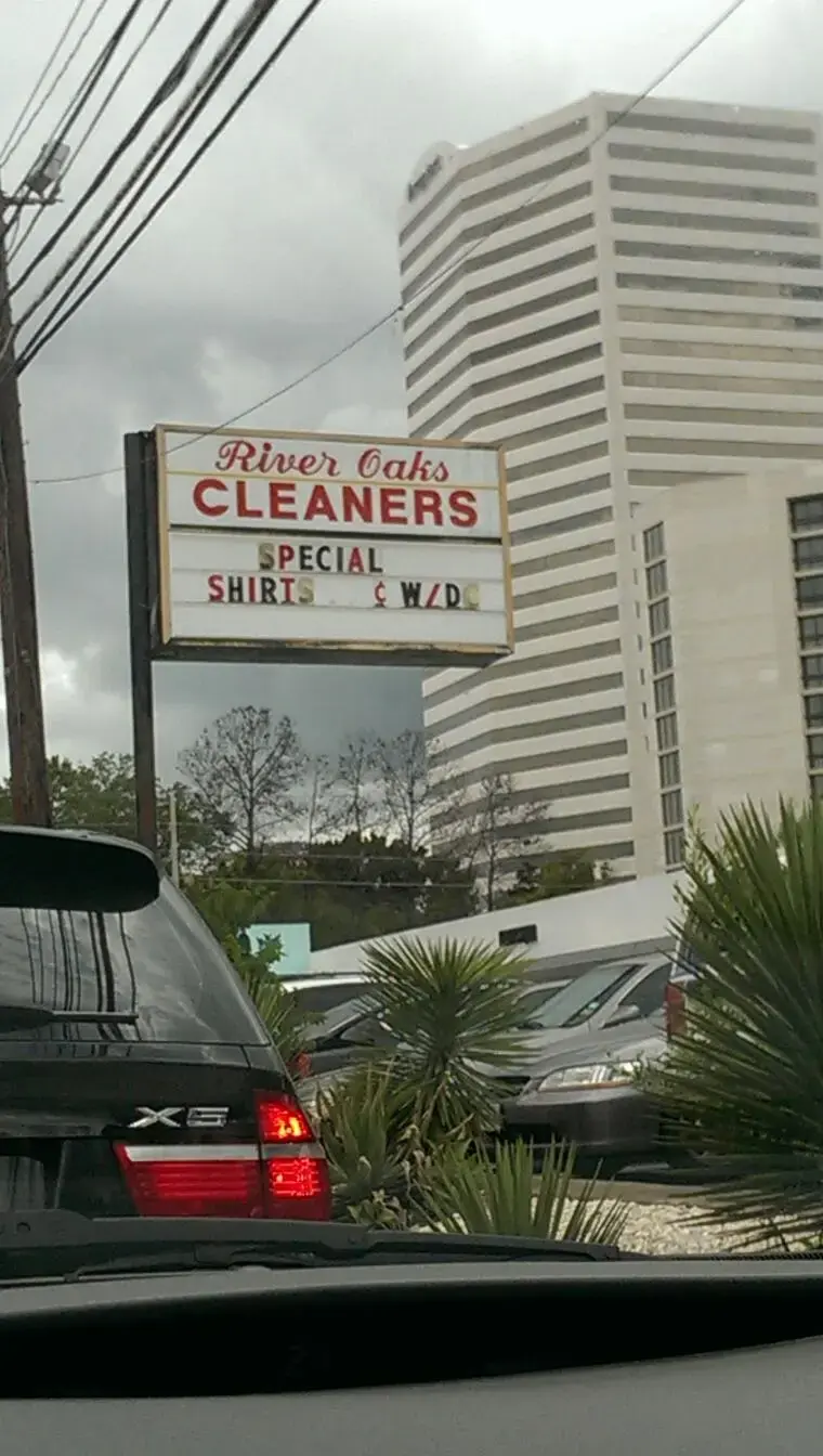 River Oaks Cleaners thumbnail 9
