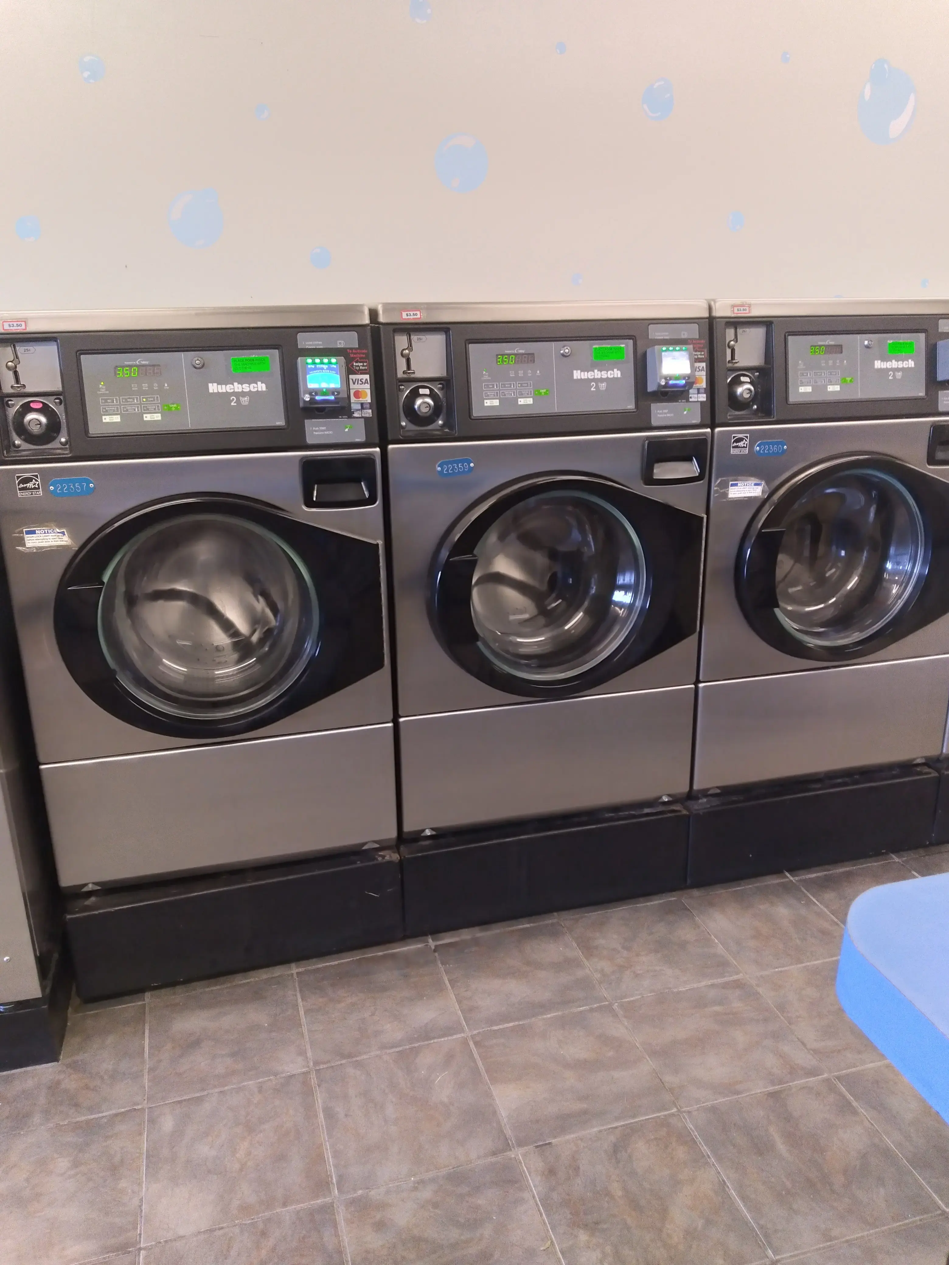 Riverdale Laundry Land Laundromat thumbnail 3