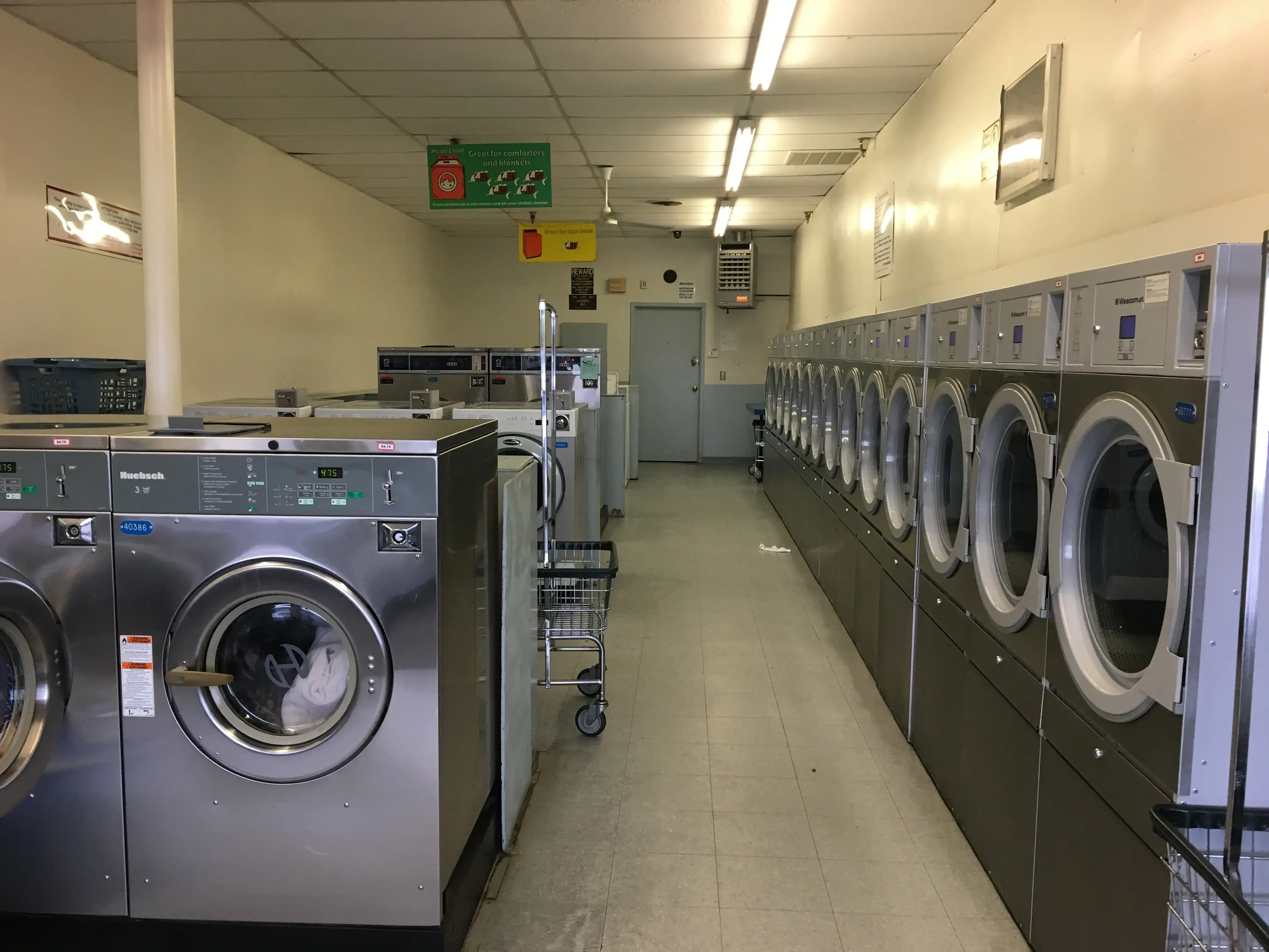 Riverdale Laundry Land Laundromat thumbnail 11